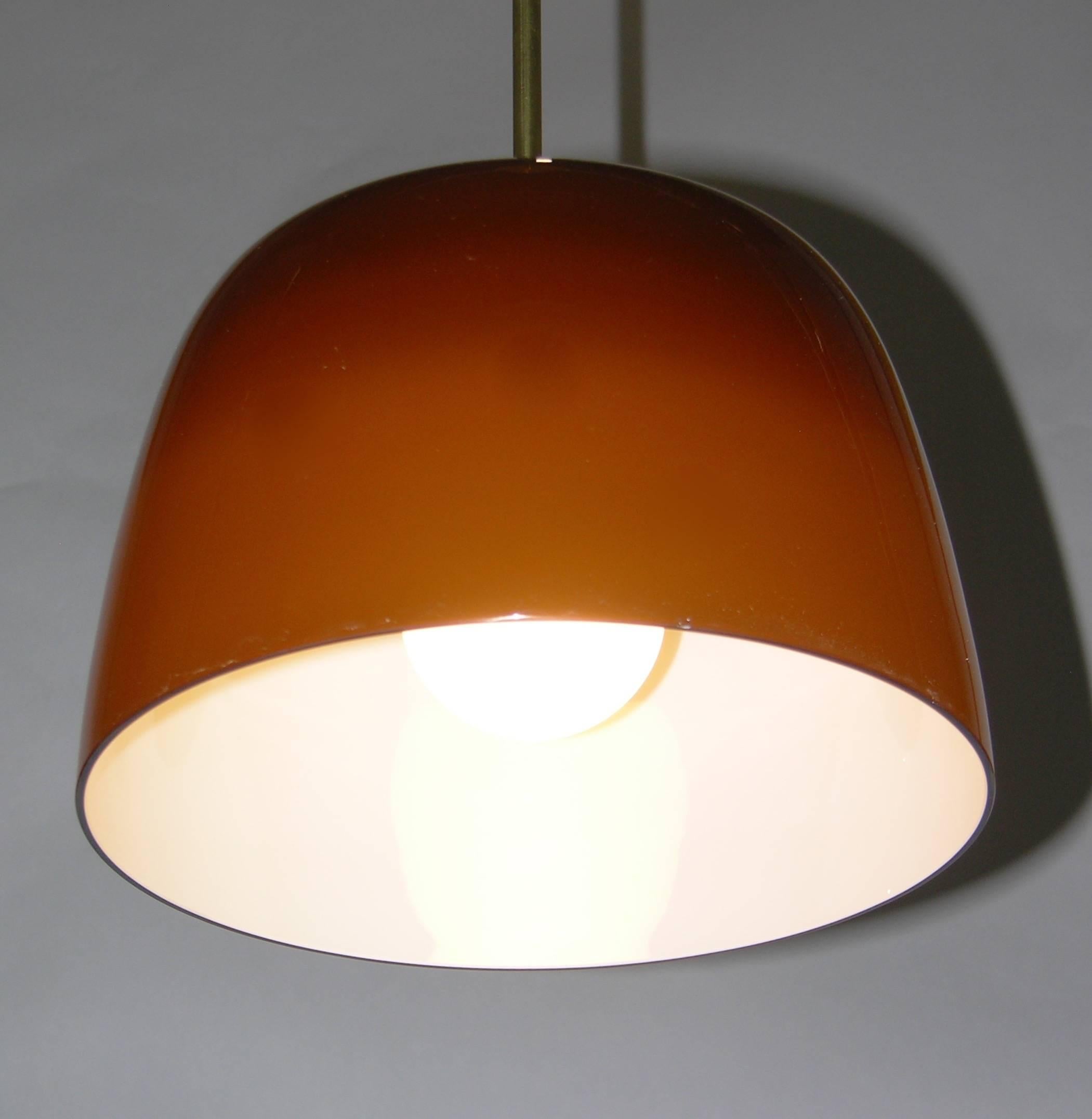 Italian Minimalist Brass and Coffee Brown Murano Glass Pendant Light, 1970s In Excellent Condition For Sale In New York, NY