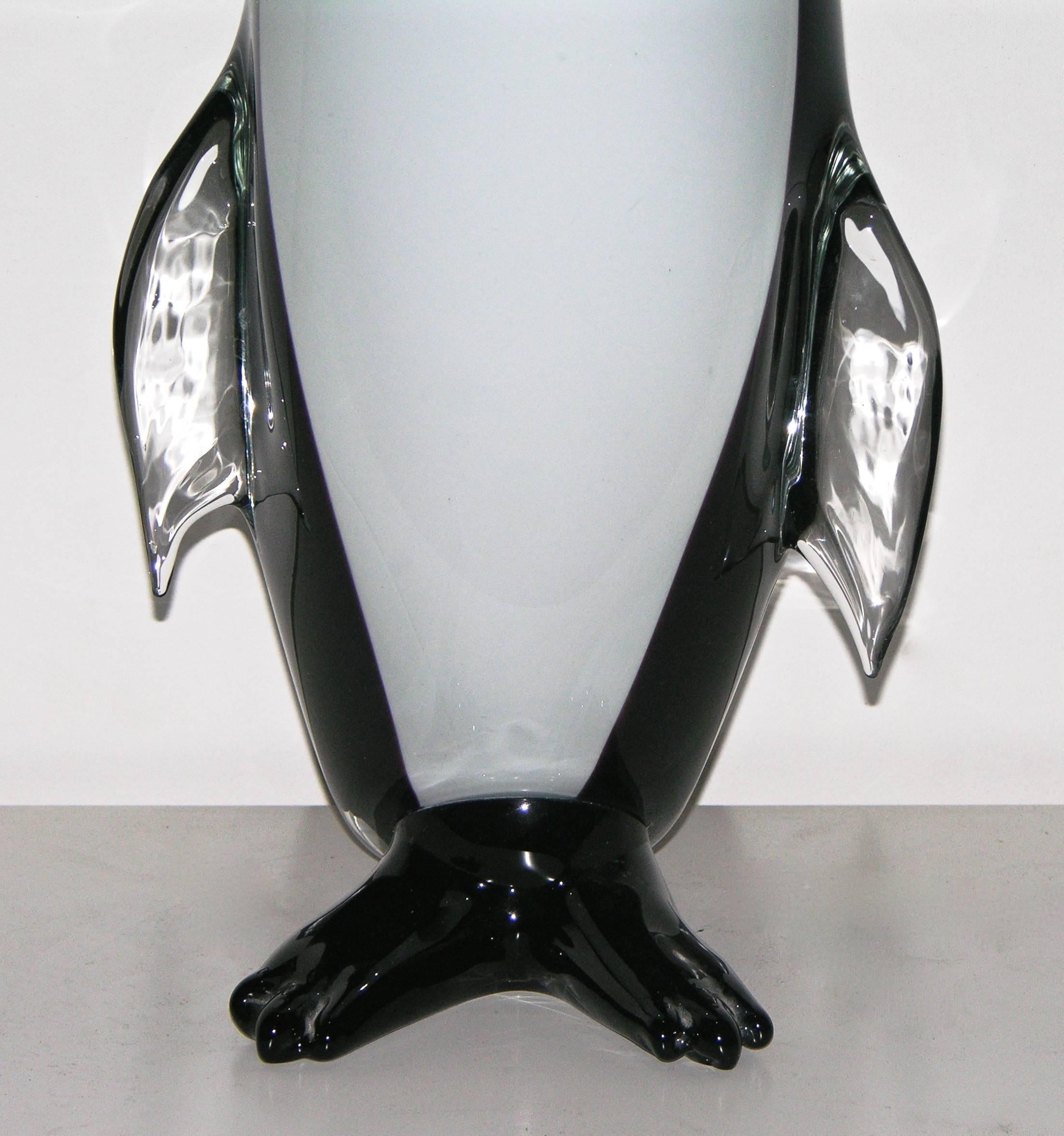 Formia 1990s Rare Large Size Set of Three Murano Glass Penguins 2