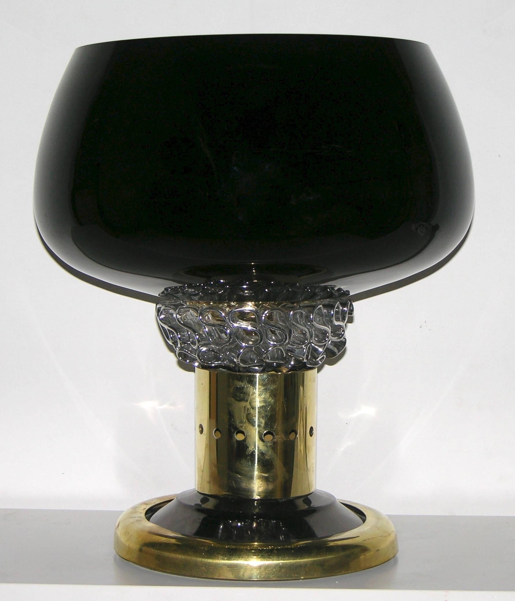 Fin du 20e siècle 1980 Seguso Vetri d'Arte Italian Bespoke Brass Pair of Purple Murano Glass Lamps (Paire de lampes en verre de Murano) en vente