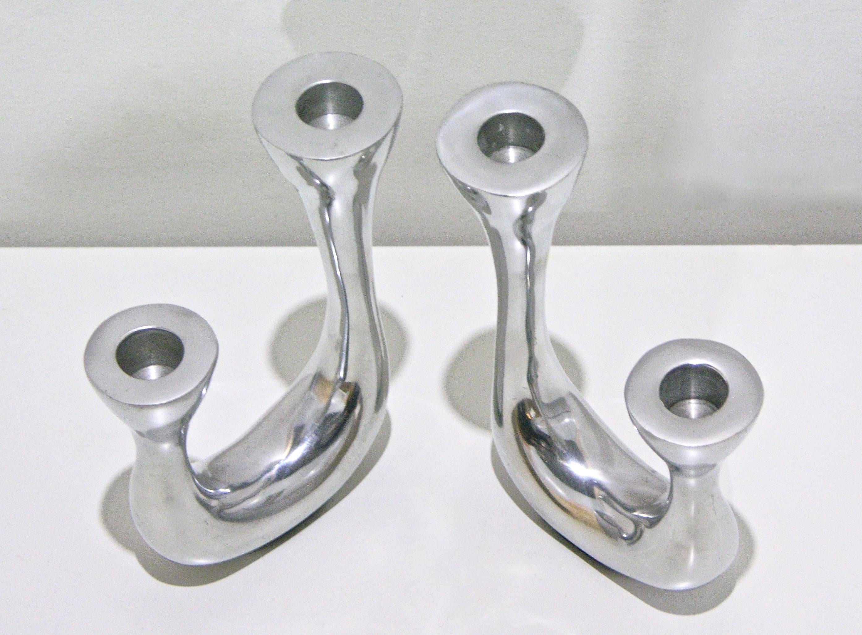 1970s Vintage Italian Pair of Polished Cast Aluminum Modern Candlesticks For Sale 3
