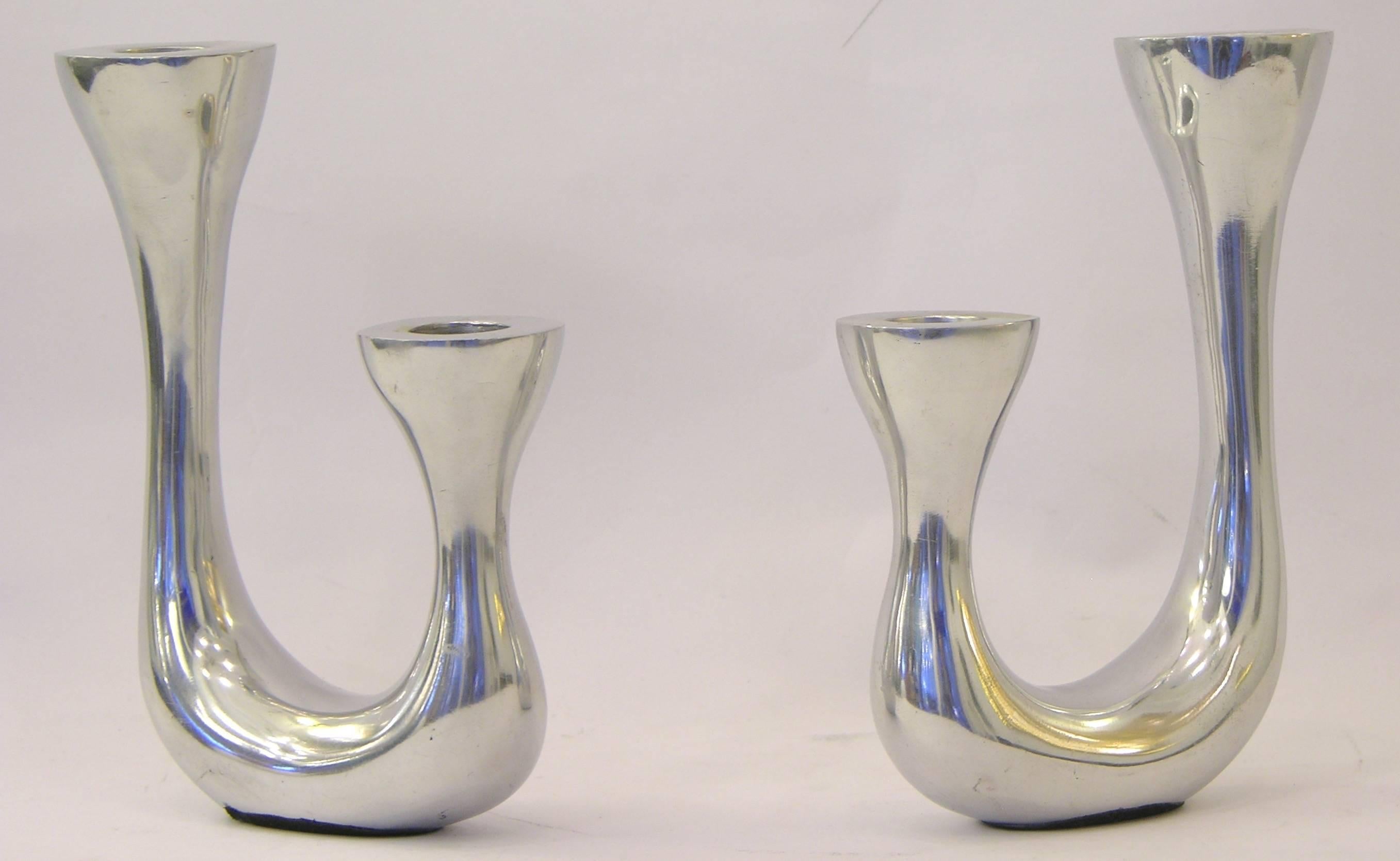 Mid-Century Modern 1970s Vintage Italian Pair of Polished Cast Aluminum Modern Candlesticks For Sale