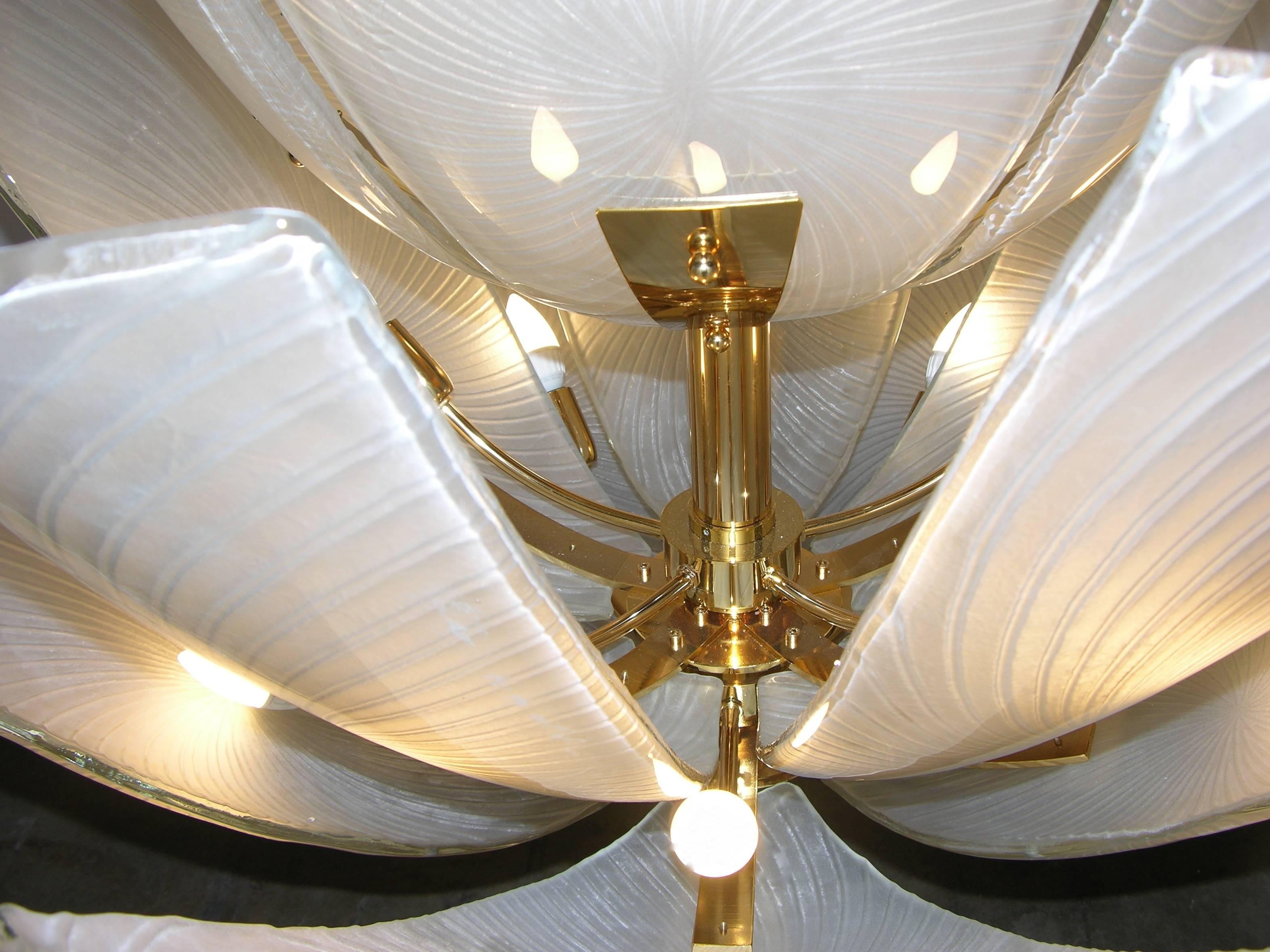 Bespoke Italian Art Nouveau Organic Design White Murano Glass Lotus Chandelier In New Condition In New York, NY