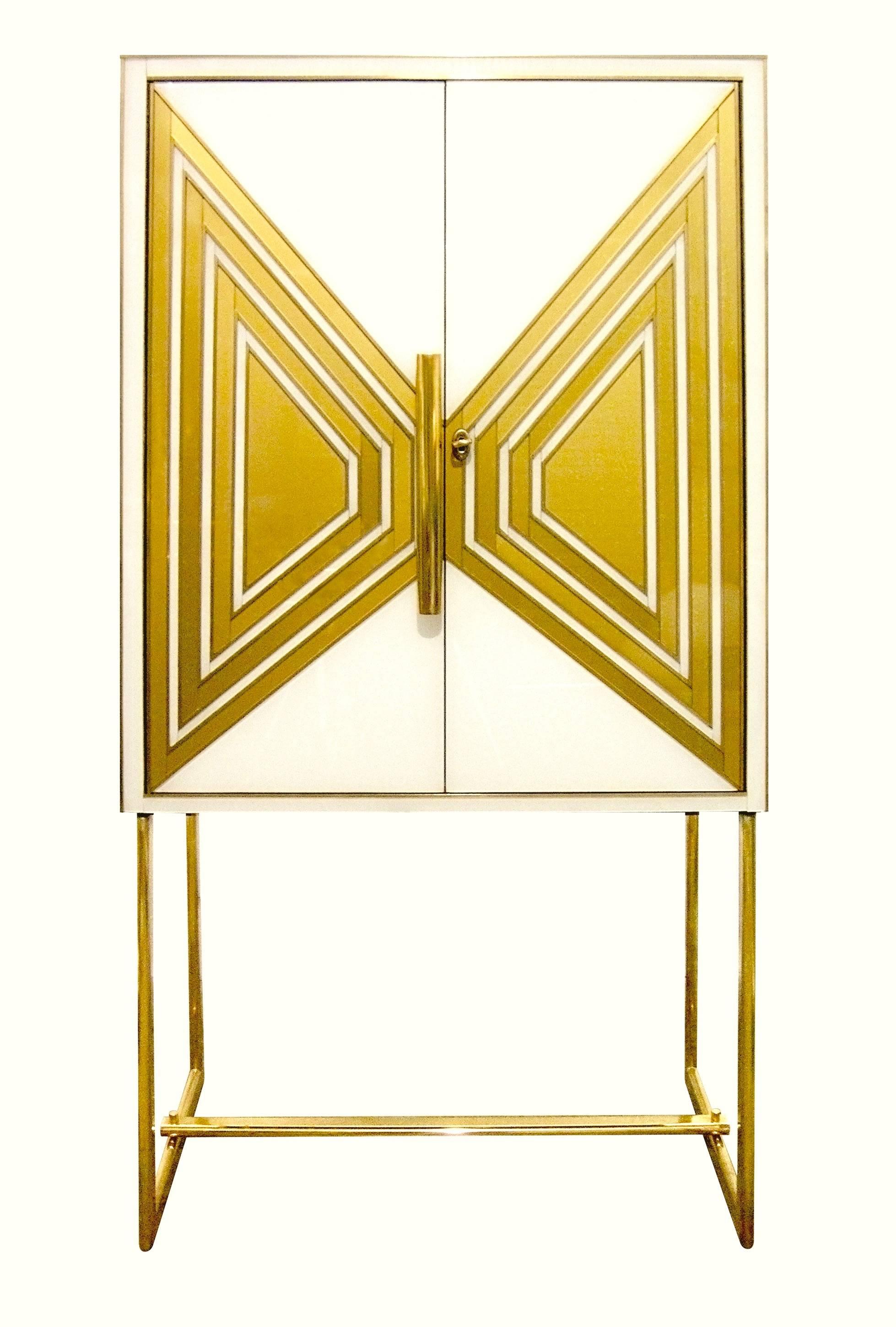 Hand-Crafted Modern Italian Pair of Cream and Gold Glass Cabinets / Dry Bars