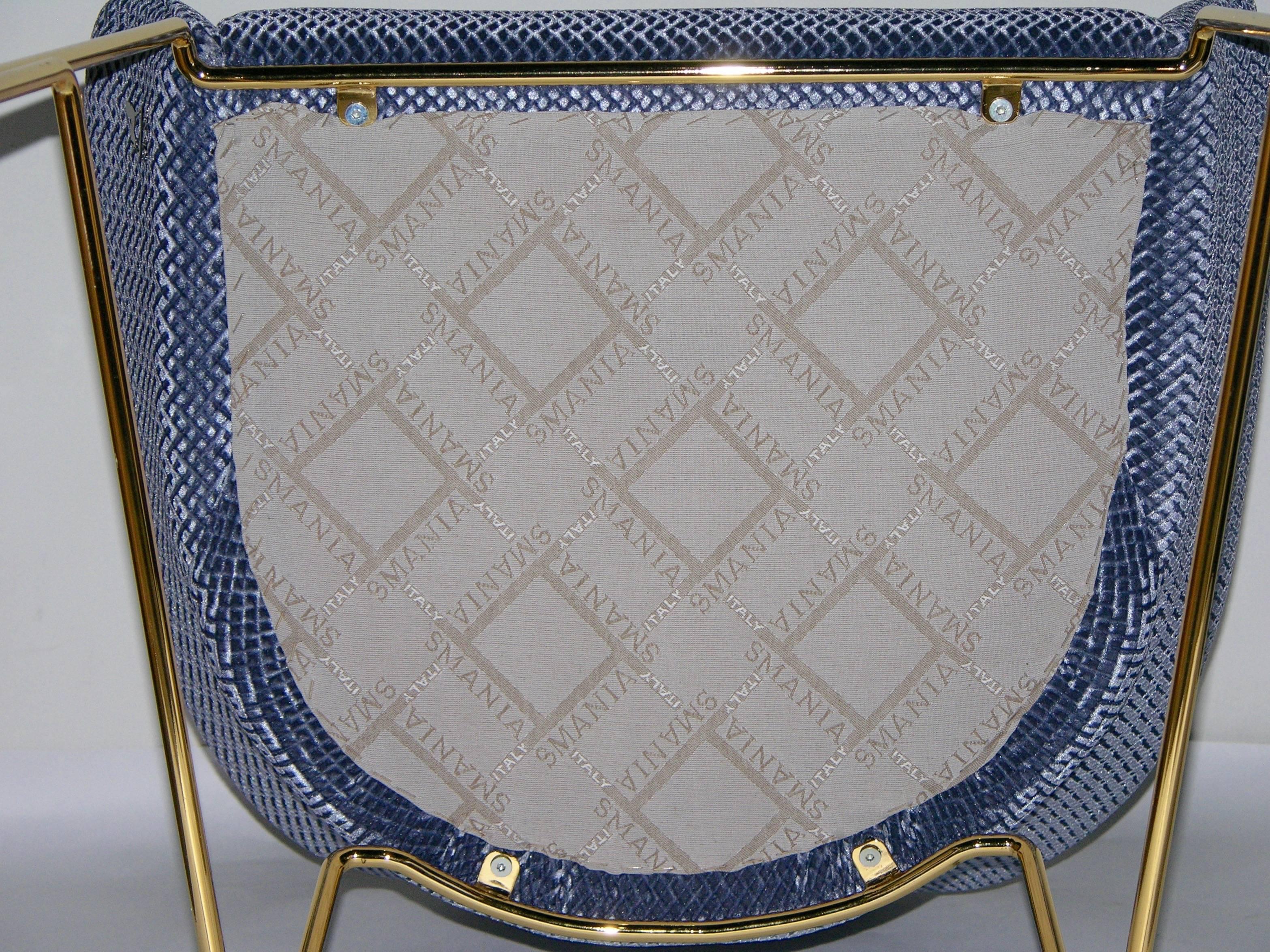 Moderne Prototype moderne italien de fauteuil de salon Smania en laiton et bleu azur en vente