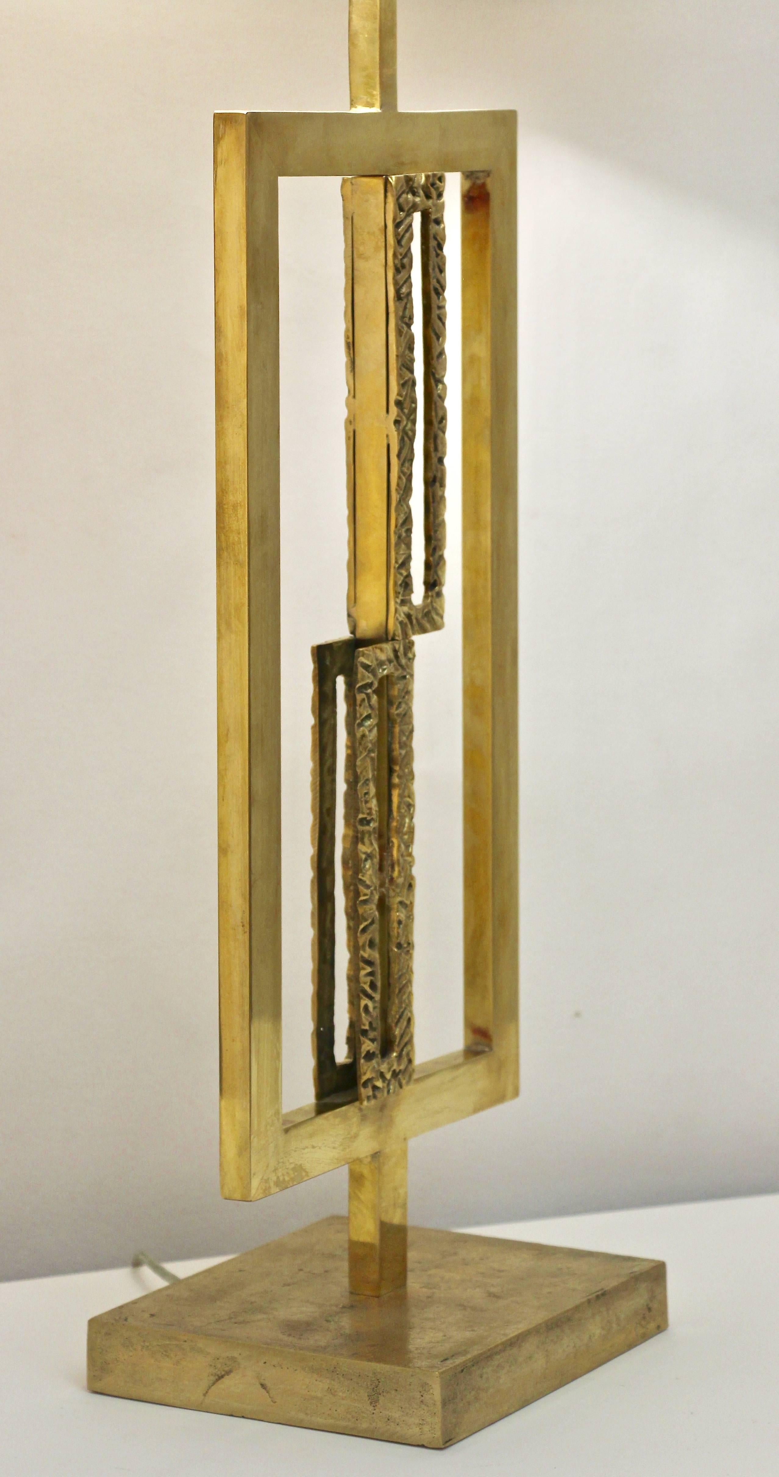 Italian Design Contemporary Pair of Cast Bronze and Gold Brass Rectangular Lamps 1
