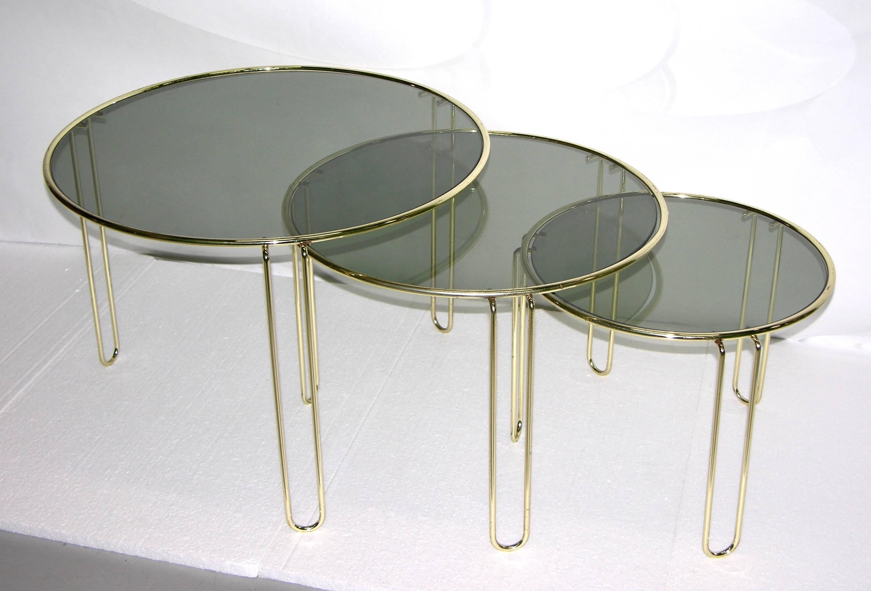 round glass nesting tables
