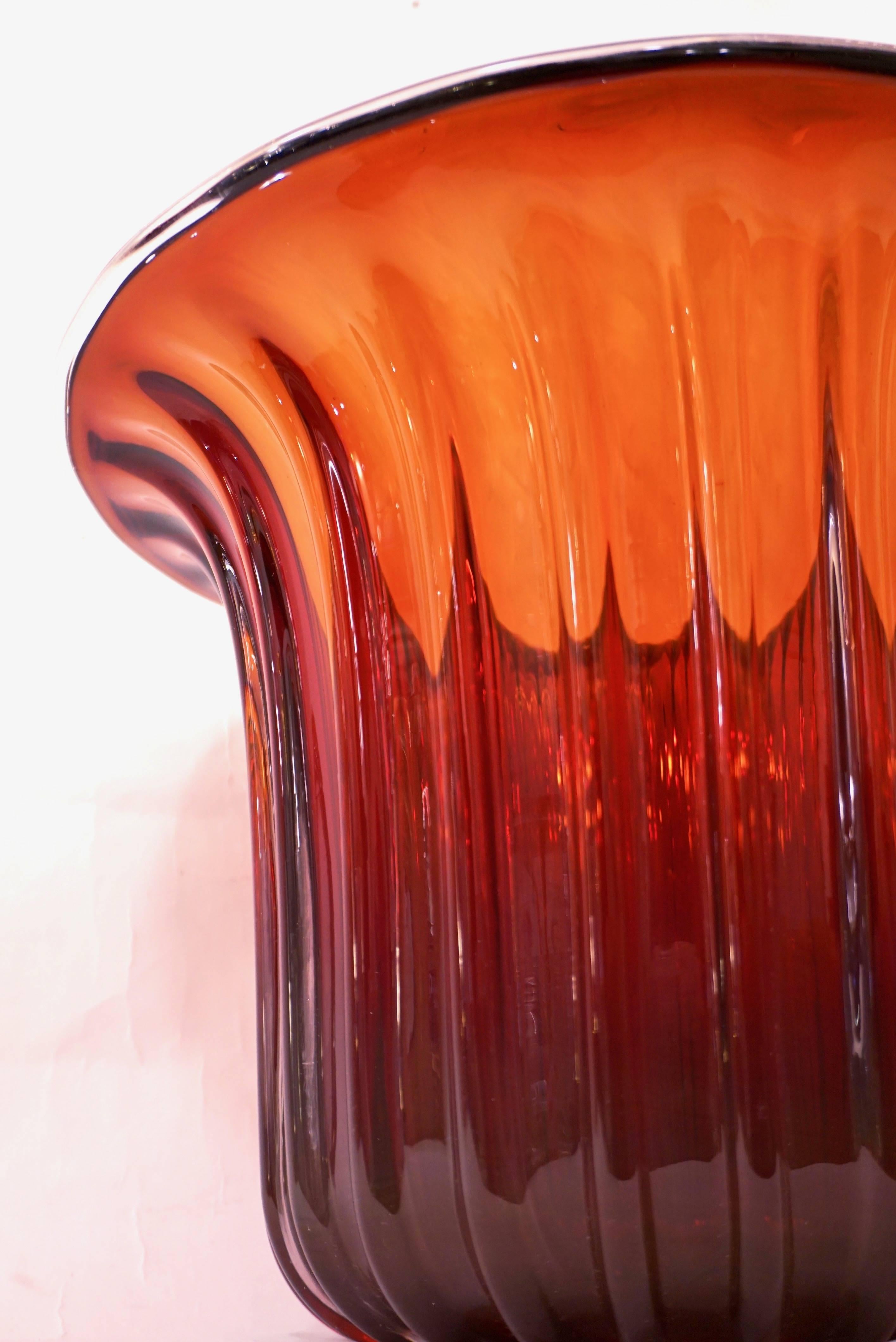 Hand-Crafted Toso Italian Pair of Huge Golden Ruby Red Murano Glass Vases by Pino Signoretto