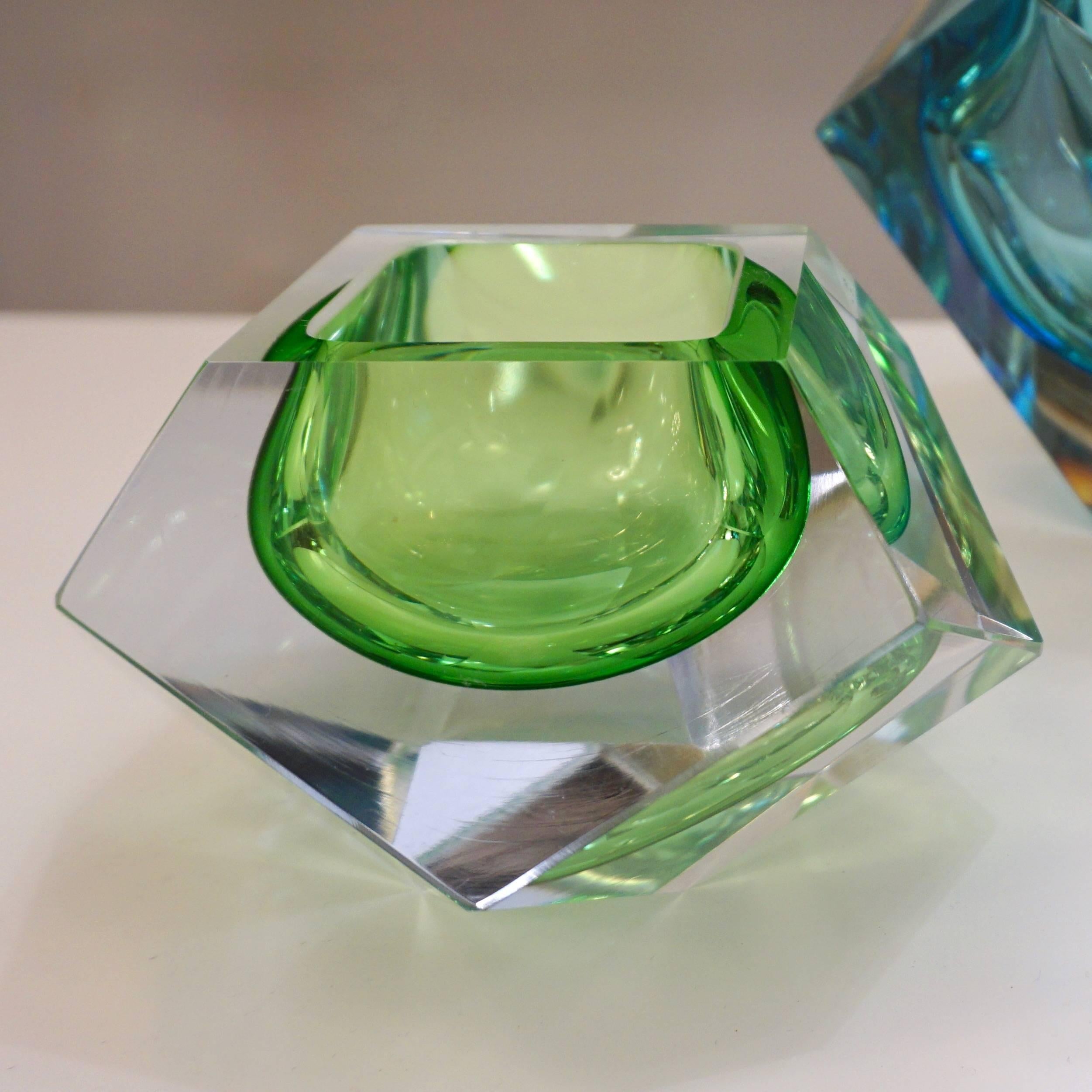 Hand-Crafted Seguso 1950s Vintage Italian Lime Green Diamond Cut Modern Bowl / Centerpiece