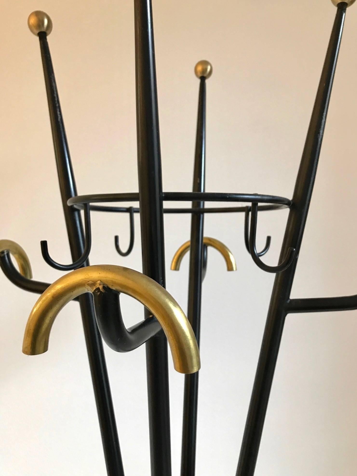 1980s Italian Modern Black Lacquered and Gold Brass Coat Rack or Umbrella Stand In Excellent Condition In New York, NY