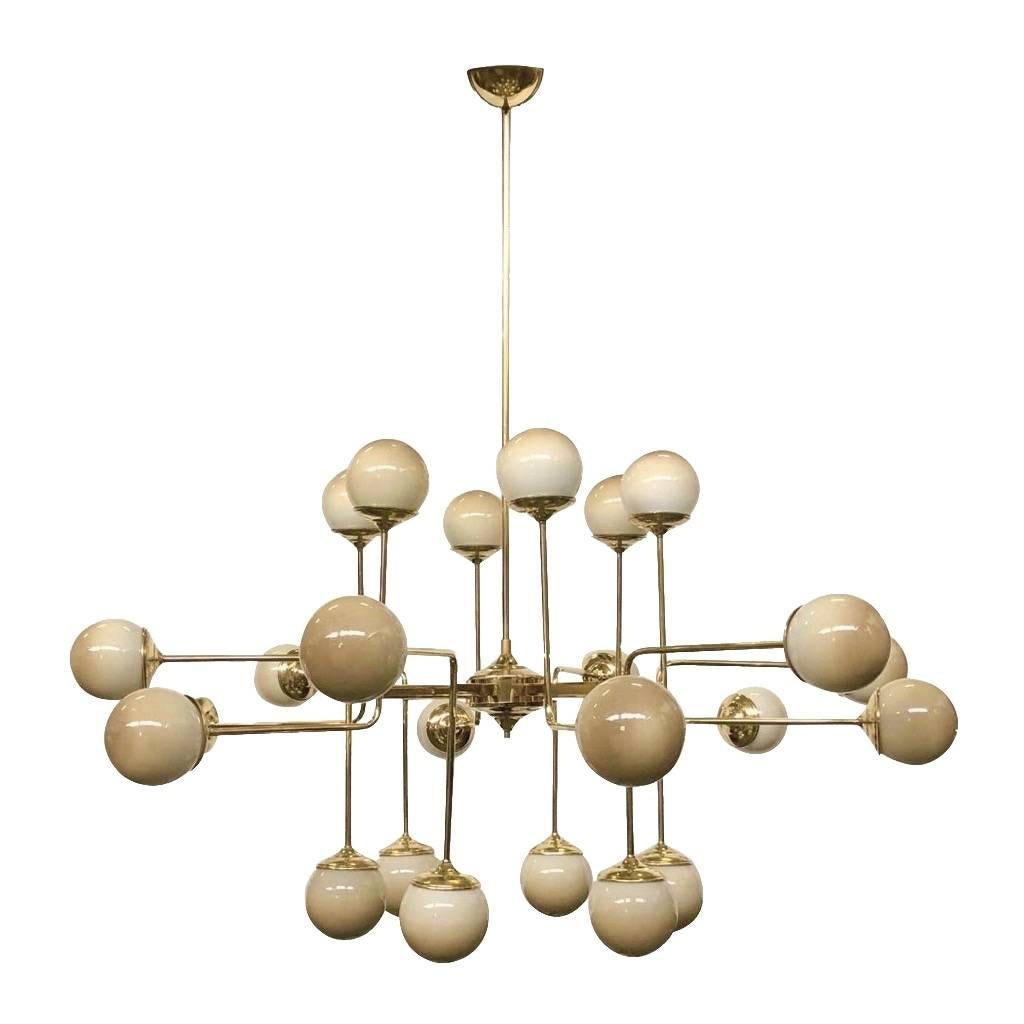 Italian Modern 24-Light Brass and Lavender Periwinkle Murano Glass Chandelier For Sale 5