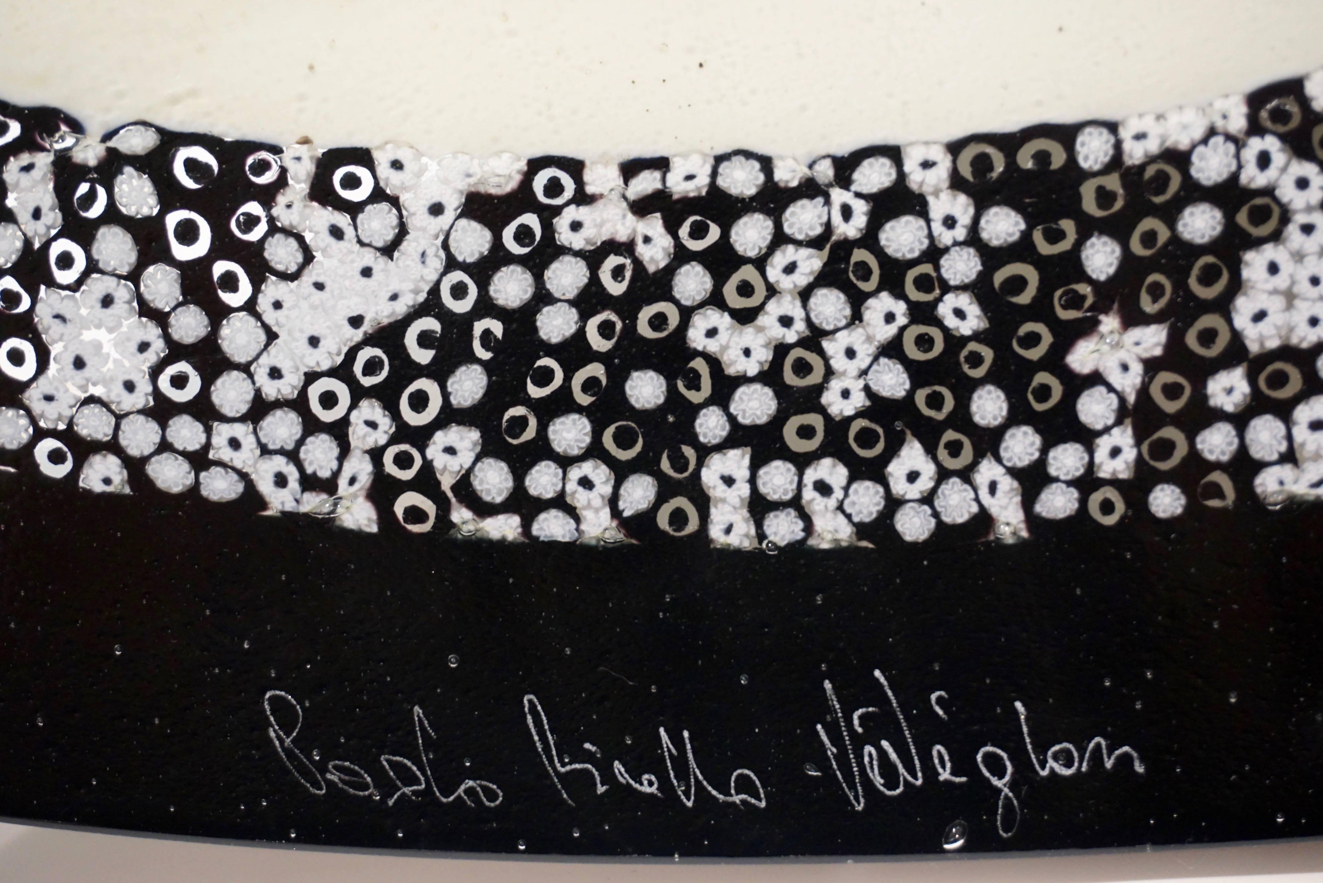 Contemporary Italian Black and White Murano Art Glass Mosaic Curved Centerpiece In Excellent Condition For Sale In New York, NY