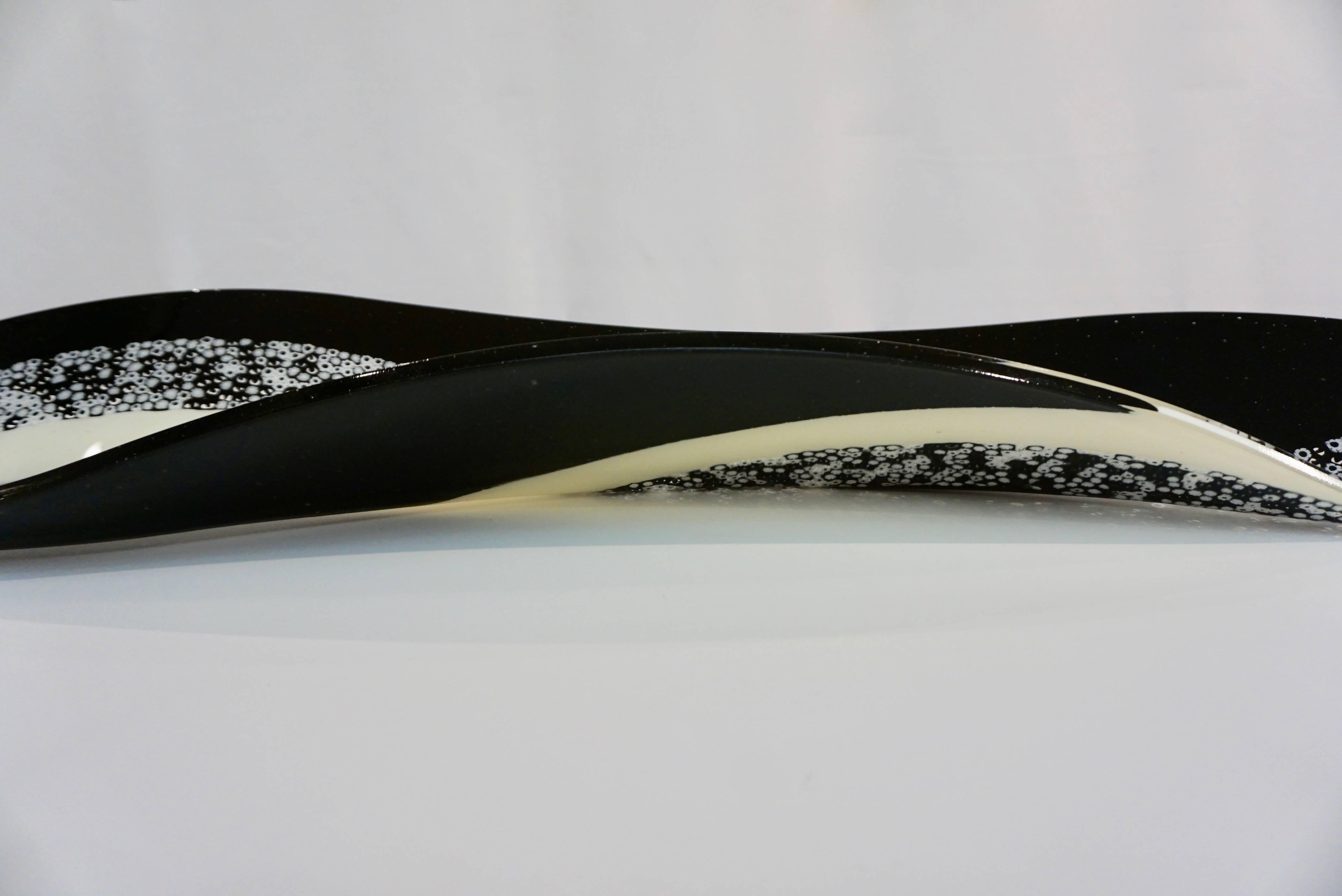 Contemporary Italian Black and White Murano Art Glass Mosaic Curve Centerpiece For Sale 5