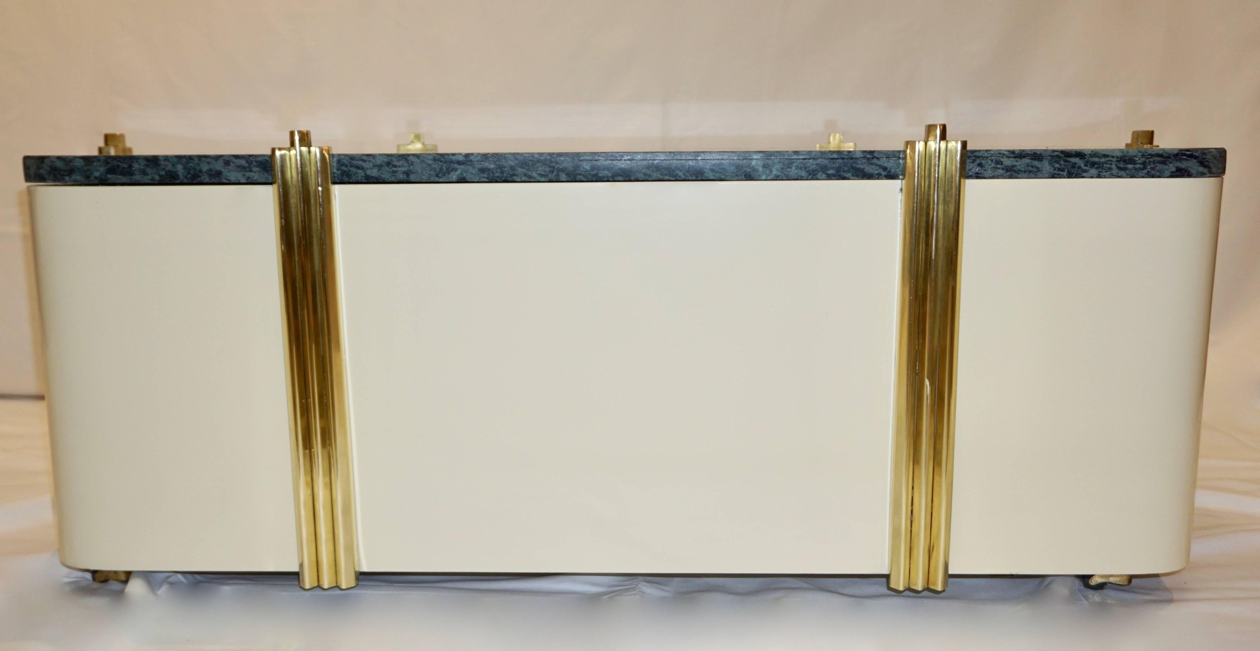 Brass 1970s Art Deco Design Green Marble & Cream White Lacquered Coffee Table / Bench For Sale