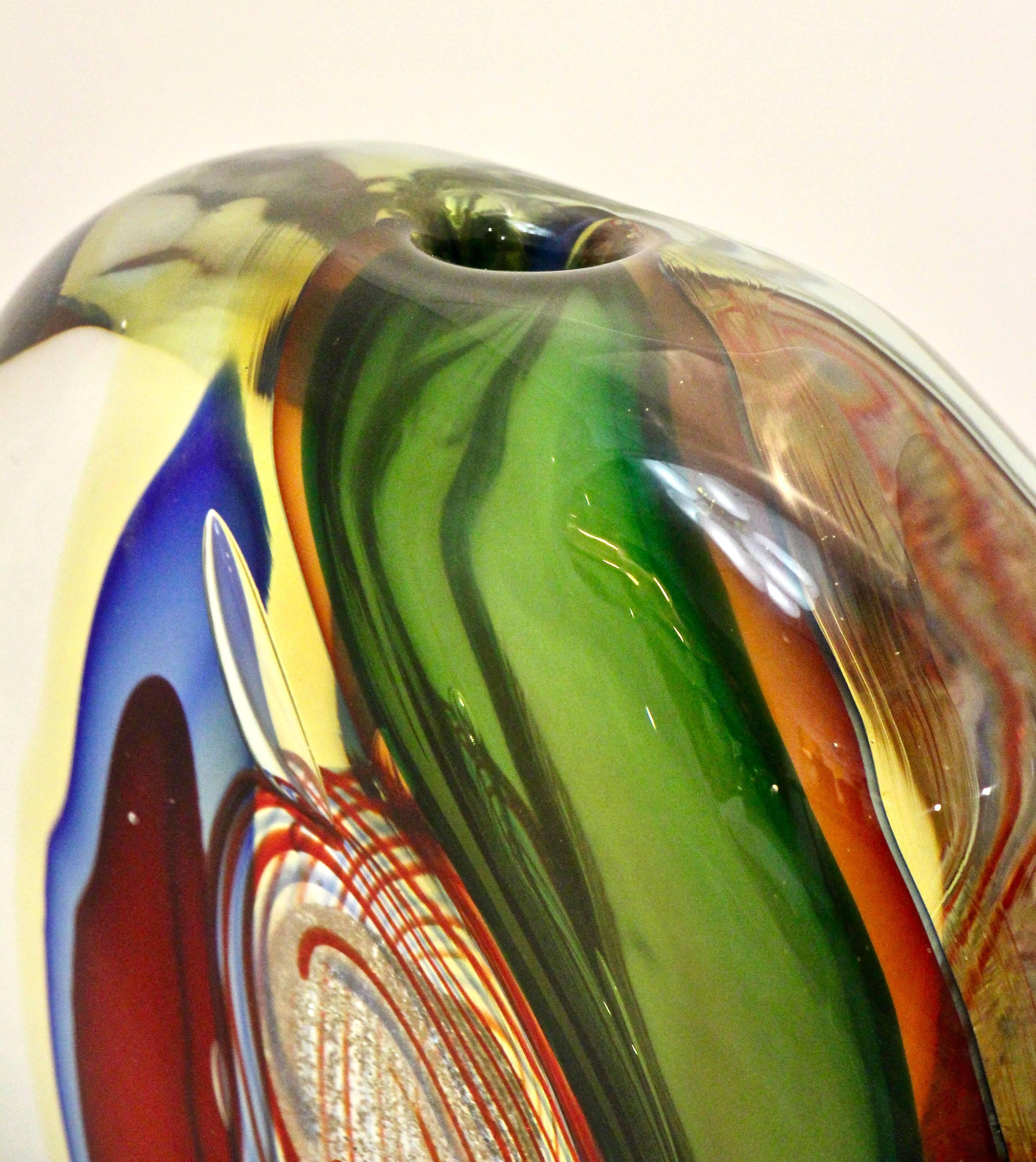 Barbini 1970s Modern Red Green Blue Gold Crystal Murano Art Glass Sculpture Vase In Excellent Condition In New York, NY