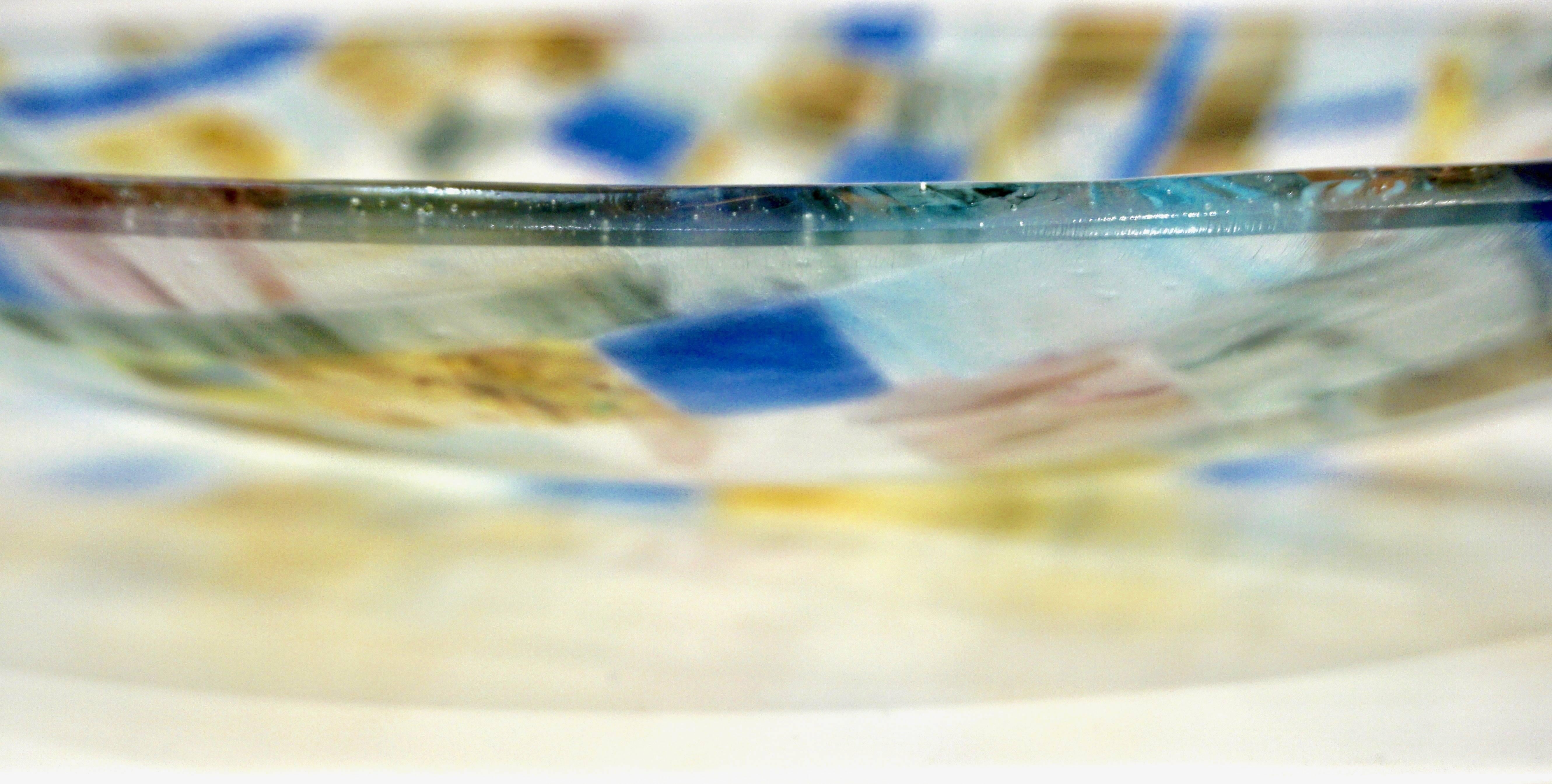 Or Centre de table italien contemporain en mosaïque de verre d'art de Murano bleu, rose, jaune et cuivre en vente