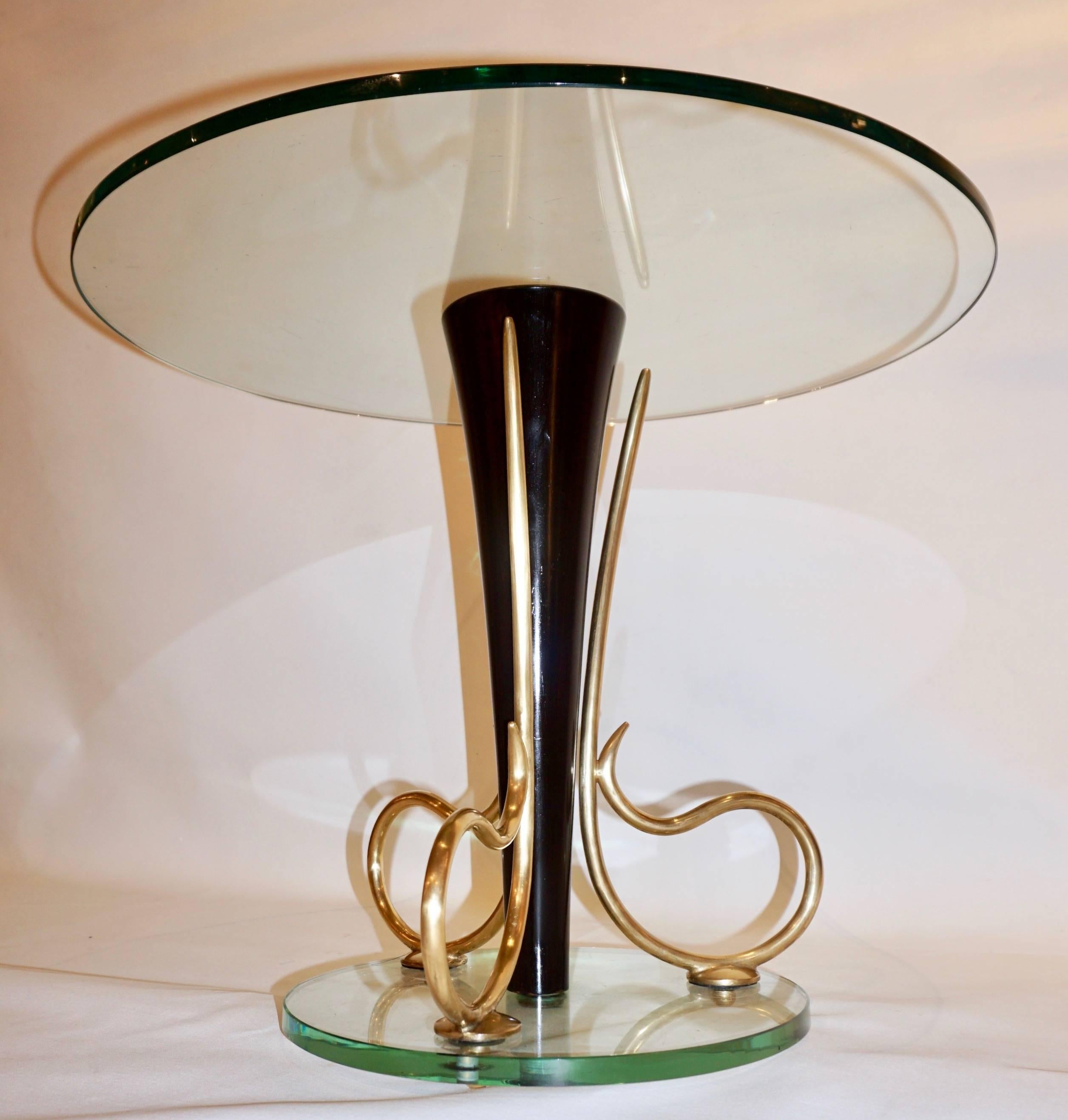 1950s Italian Round Side Table with Black Lacquered Metal and Brass Scroll Decor In Excellent Condition In New York, NY