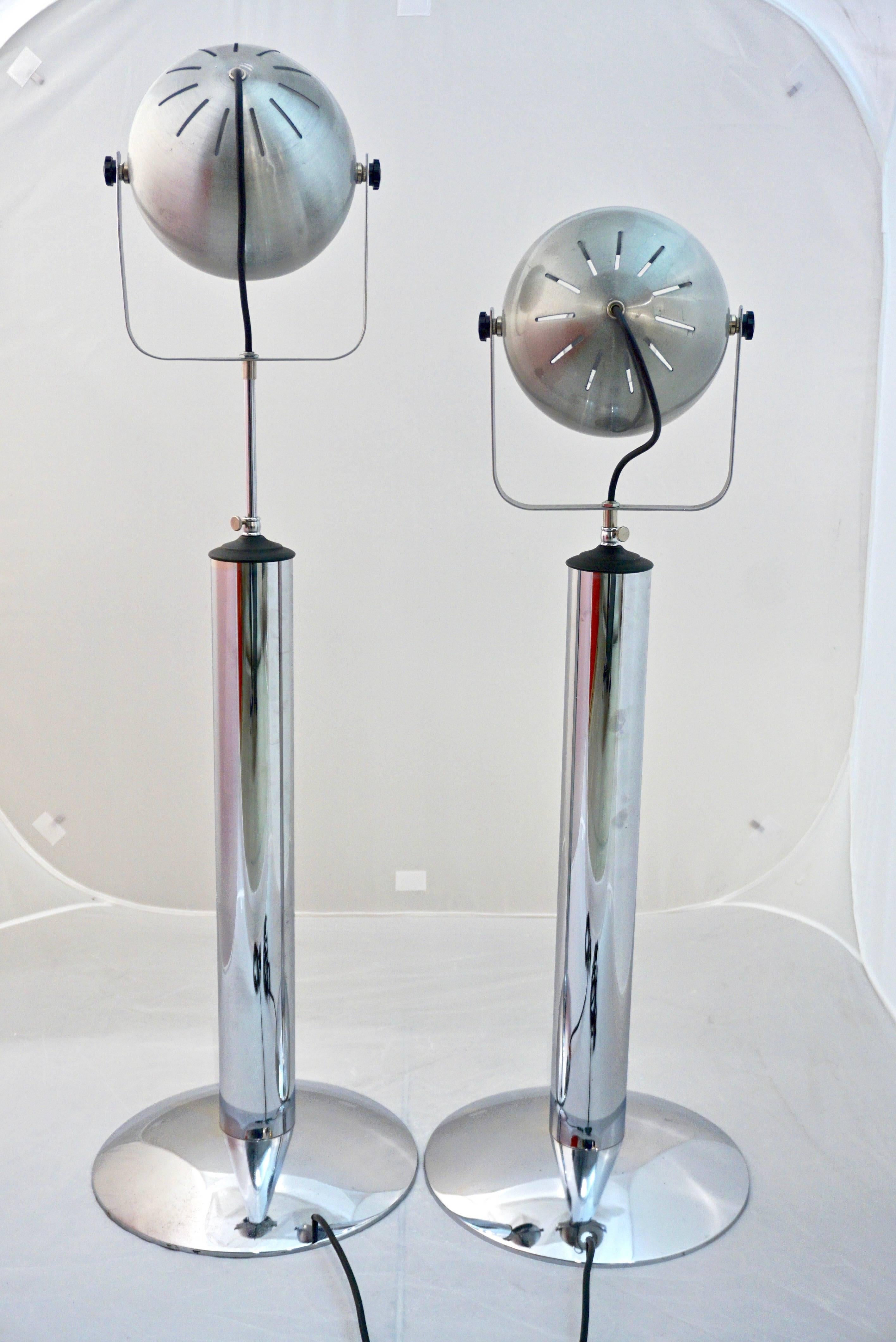 Italian 1960 Vintage Adjustable Nickel Globe Spotlight Table Lamps on Round Base 2