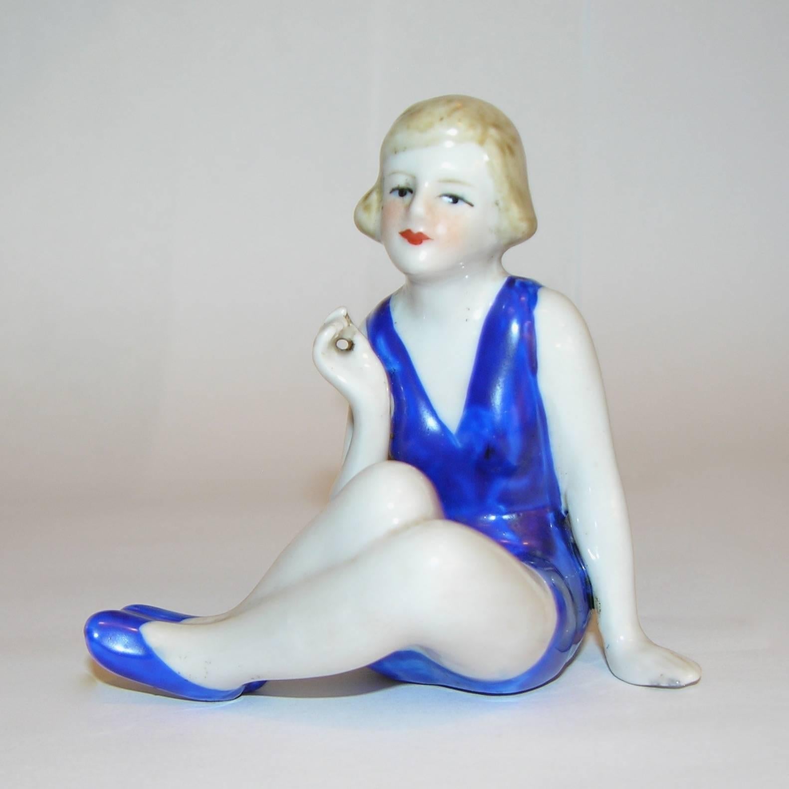 Hand-Painted Italian 1930 Art Deco Ceramic Female Figurines in Colored Stripes Bathing Suit