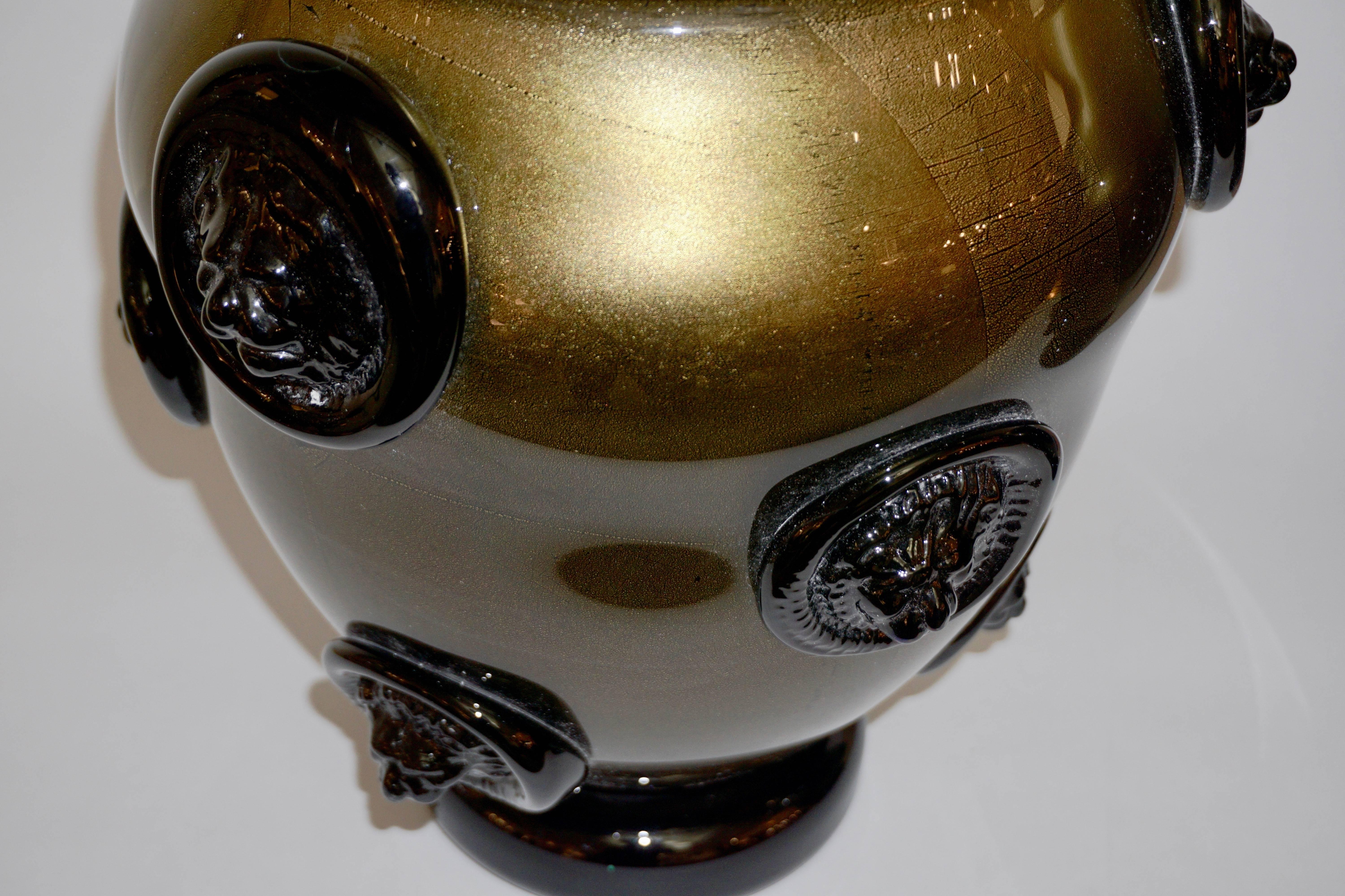 Italian Cenedese 1980s Pair of Black and Pure Gold Murano Glass Vases with Lion Heads