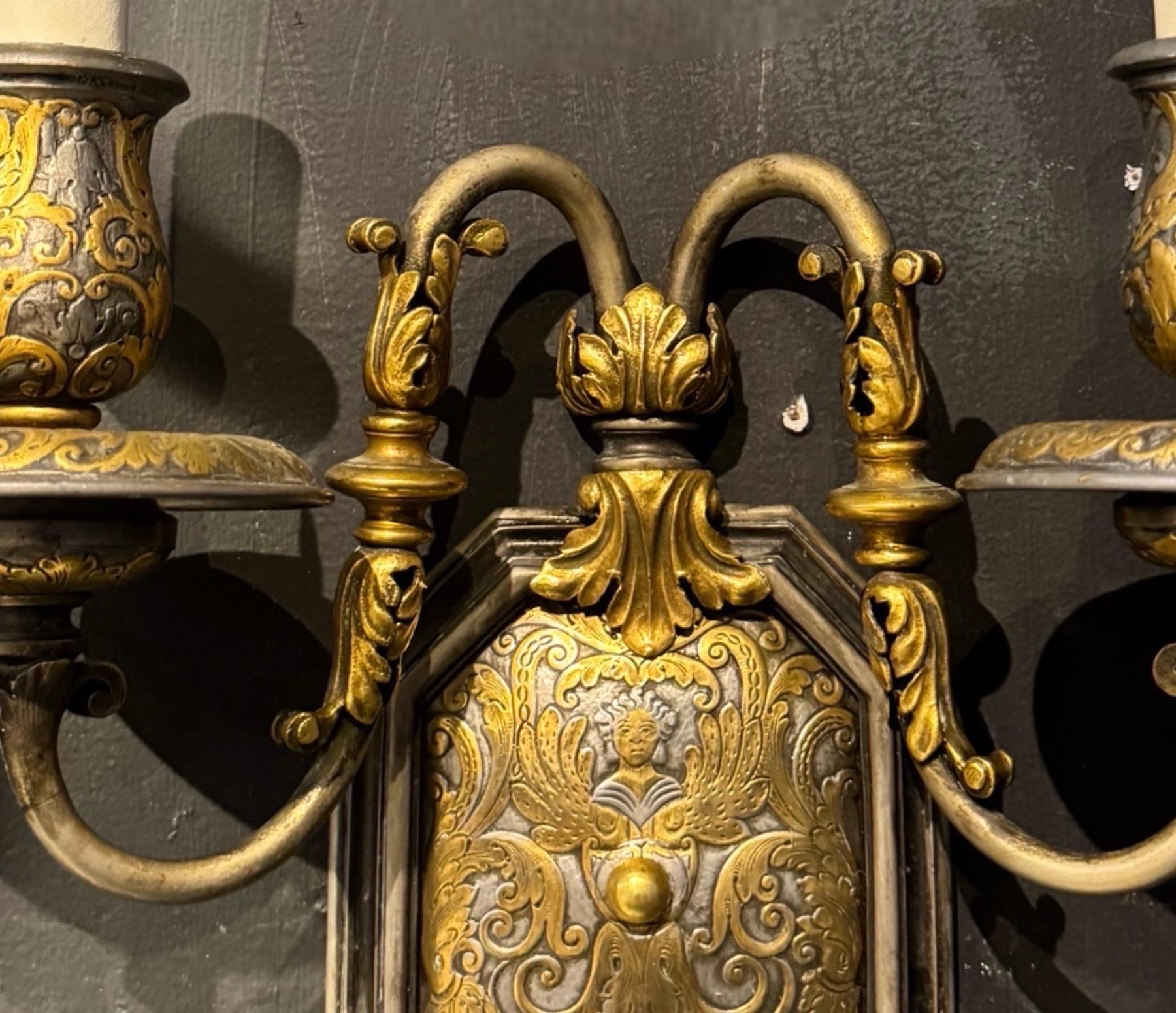 Apliques Caldwell Grabados 1920 Dos Luces Bronce en venta