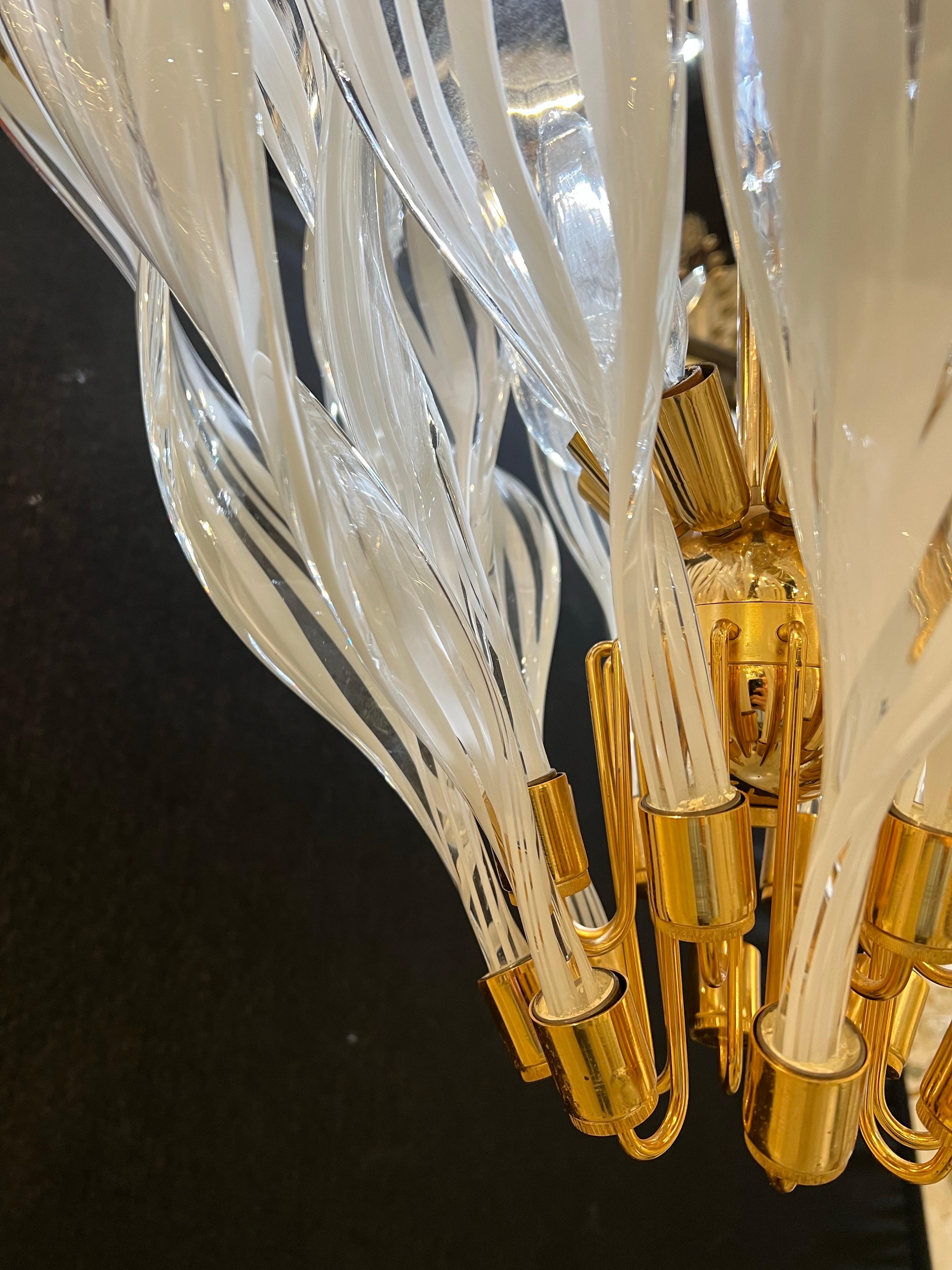 1960 Murano White Glass Flames Chandelier In Good Condition In New York, NY