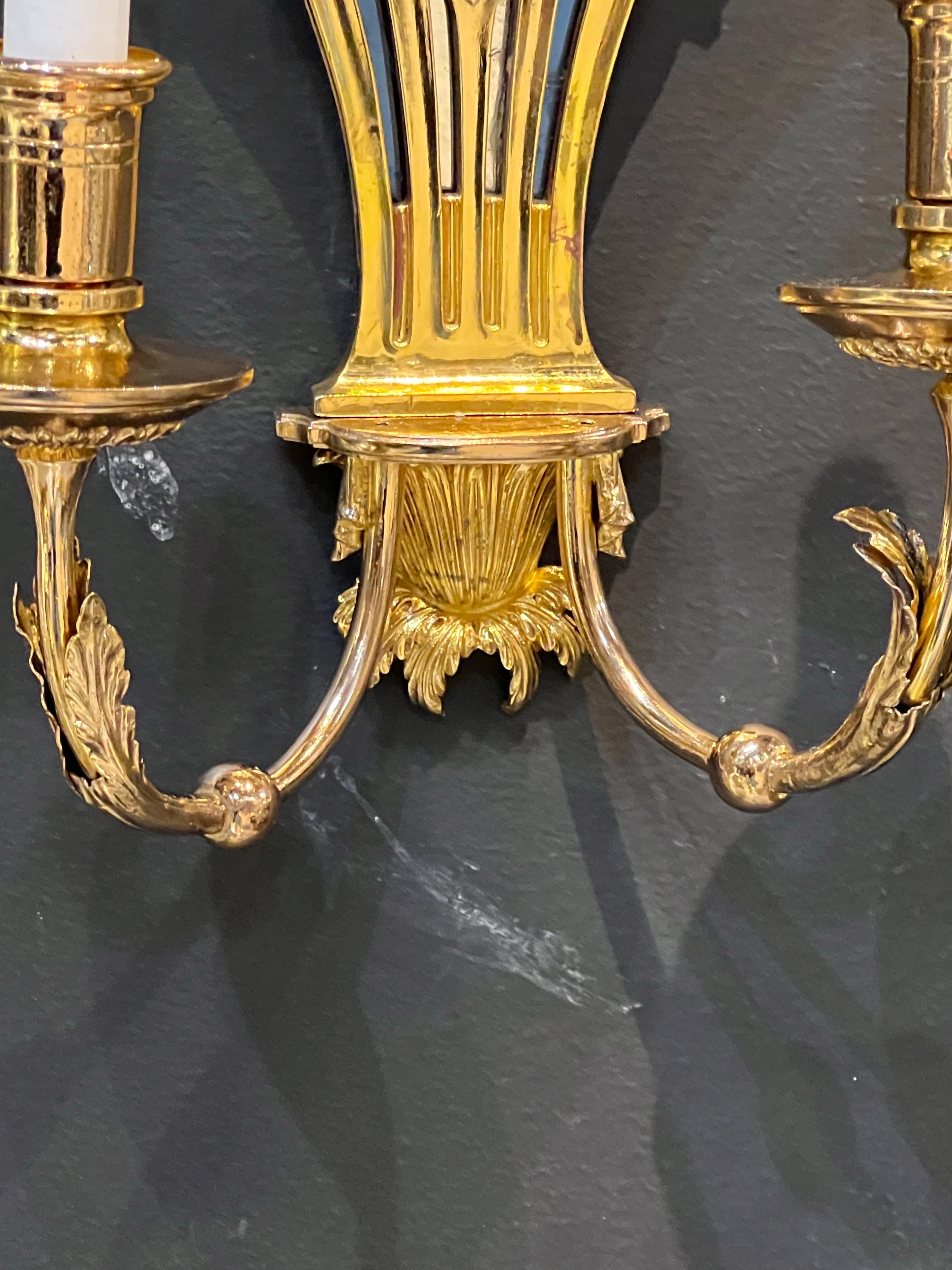 1920 Caldwell Bronze Sconces with Mirror and Cobalt Glass en venta 1