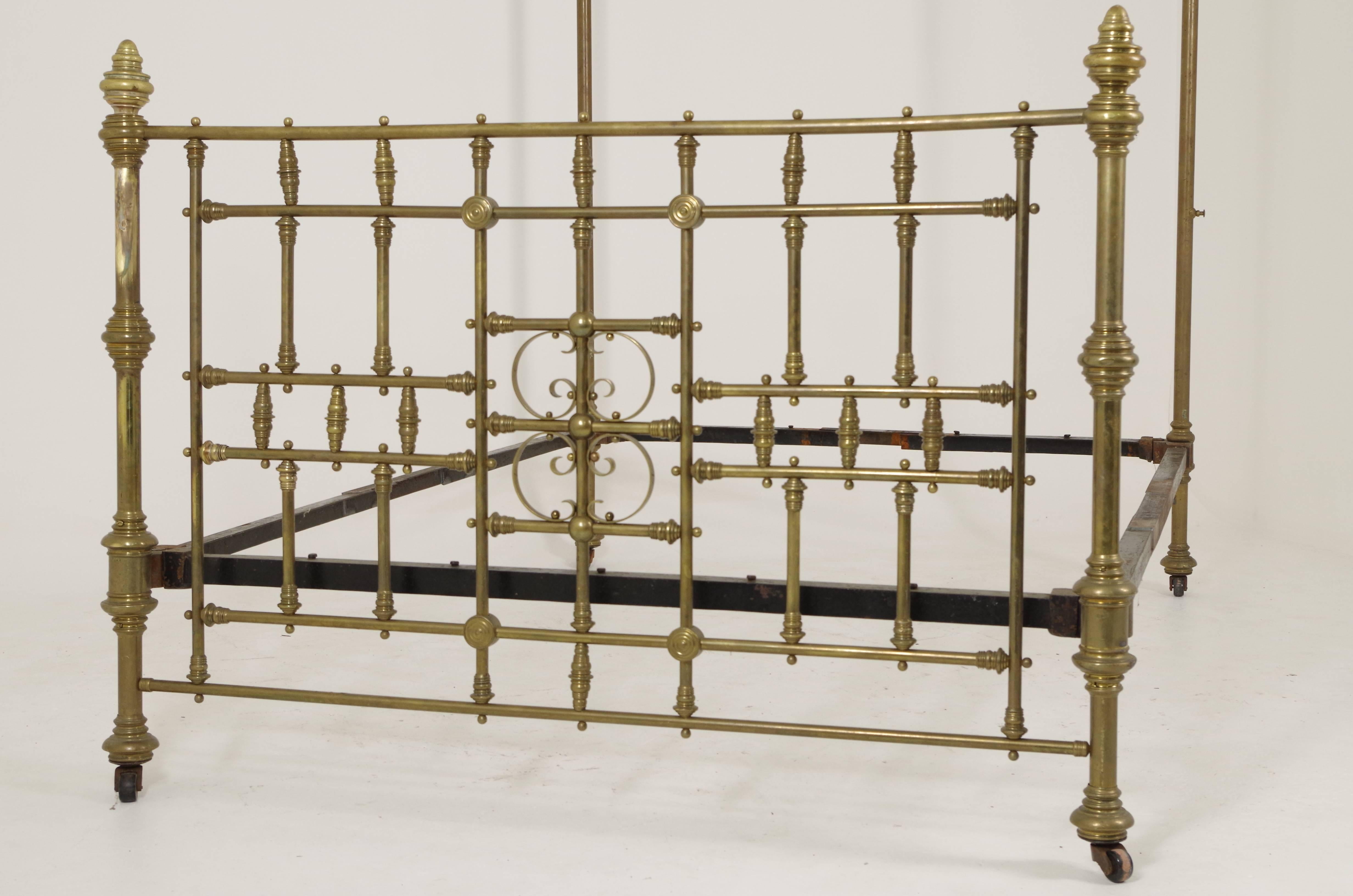 antique brass bed queen