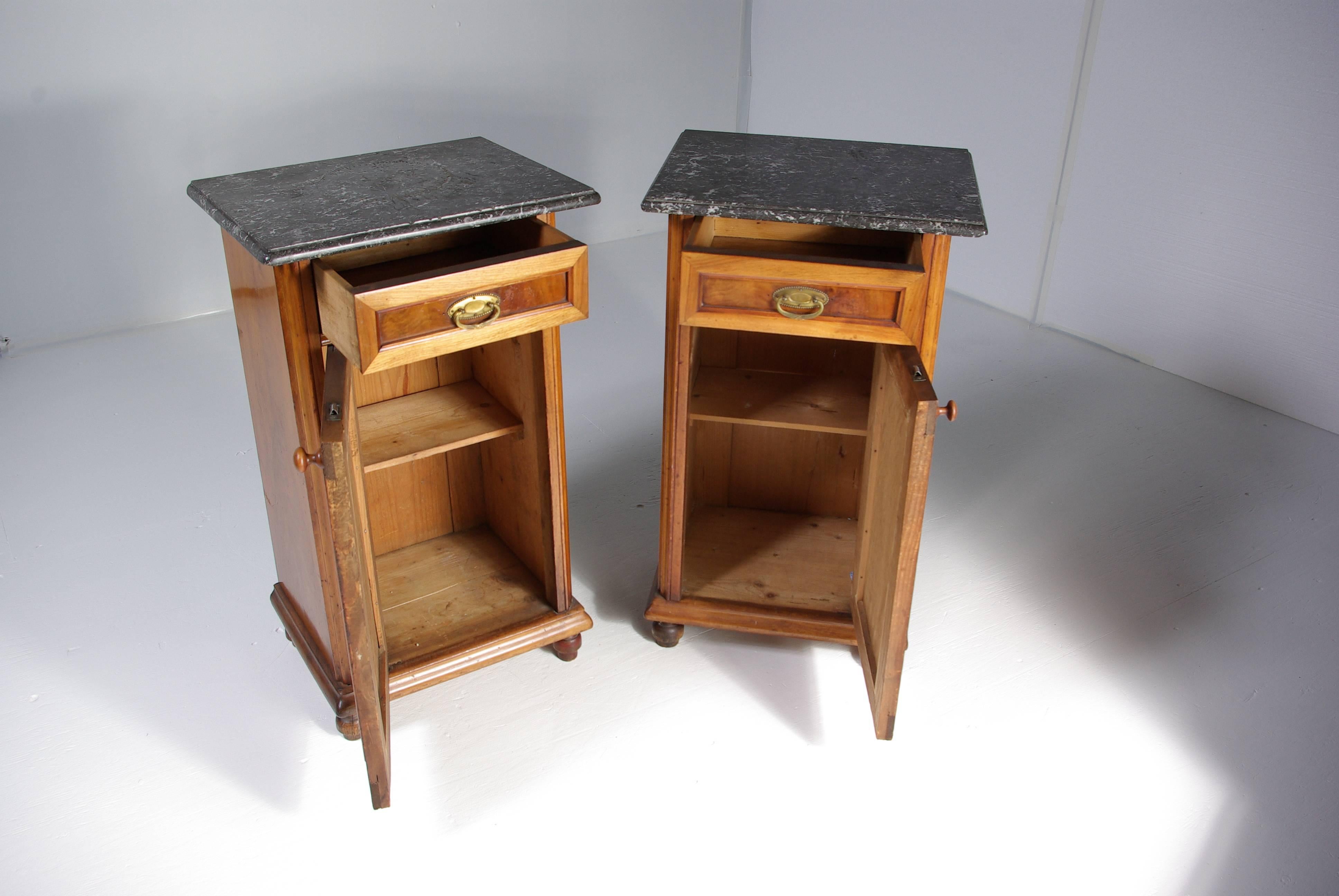 Hand-Crafted Pair of Antique French Marble-Top Nightstands or End tables