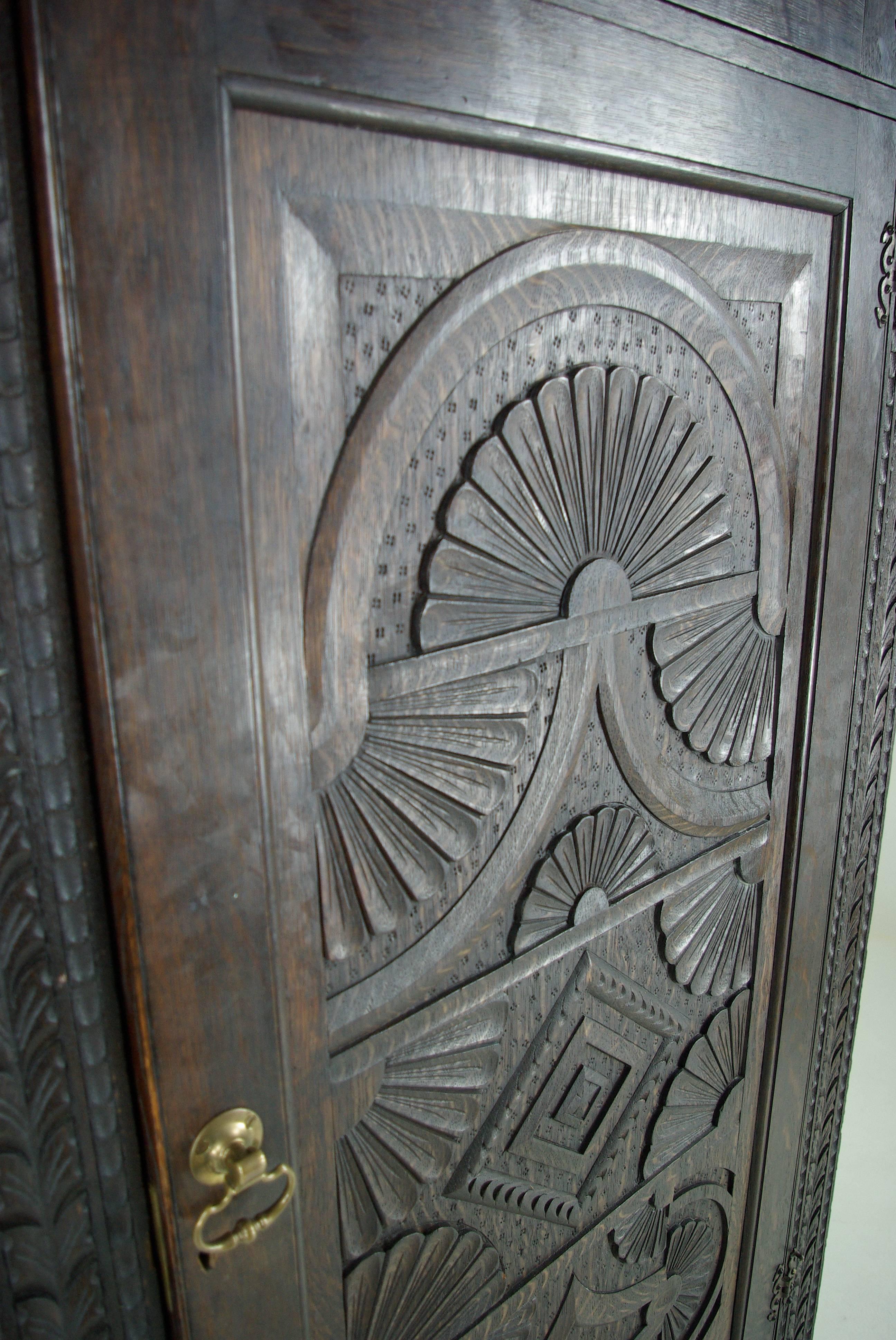 B391 Heavily Carved Victorian Oak Single Door Armoire, Wardrobe, Closet In Good Condition In Vancouver, BC