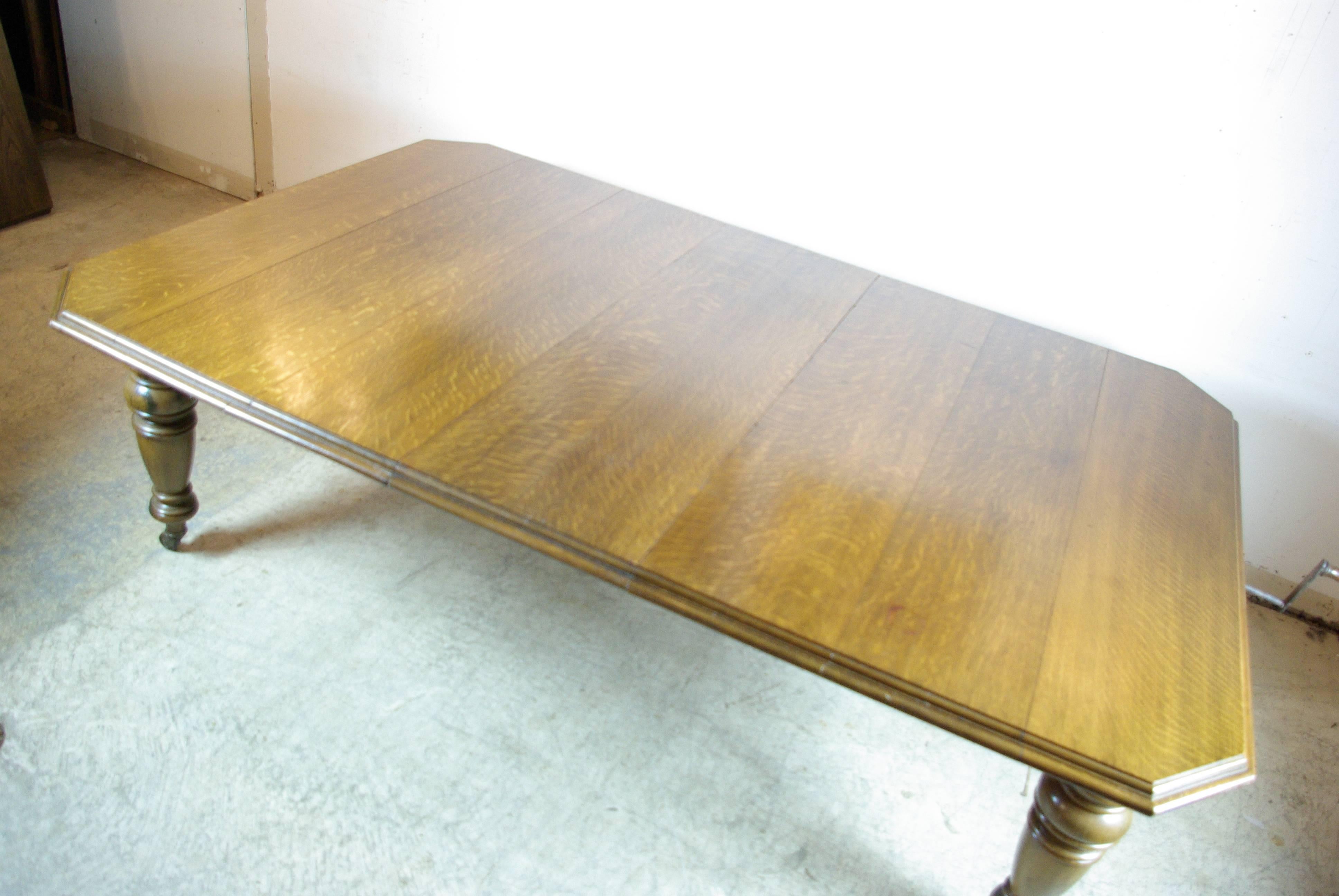 Antique Late Victorian Solid Oak Extended Dining, Conference Table with Leaves 1