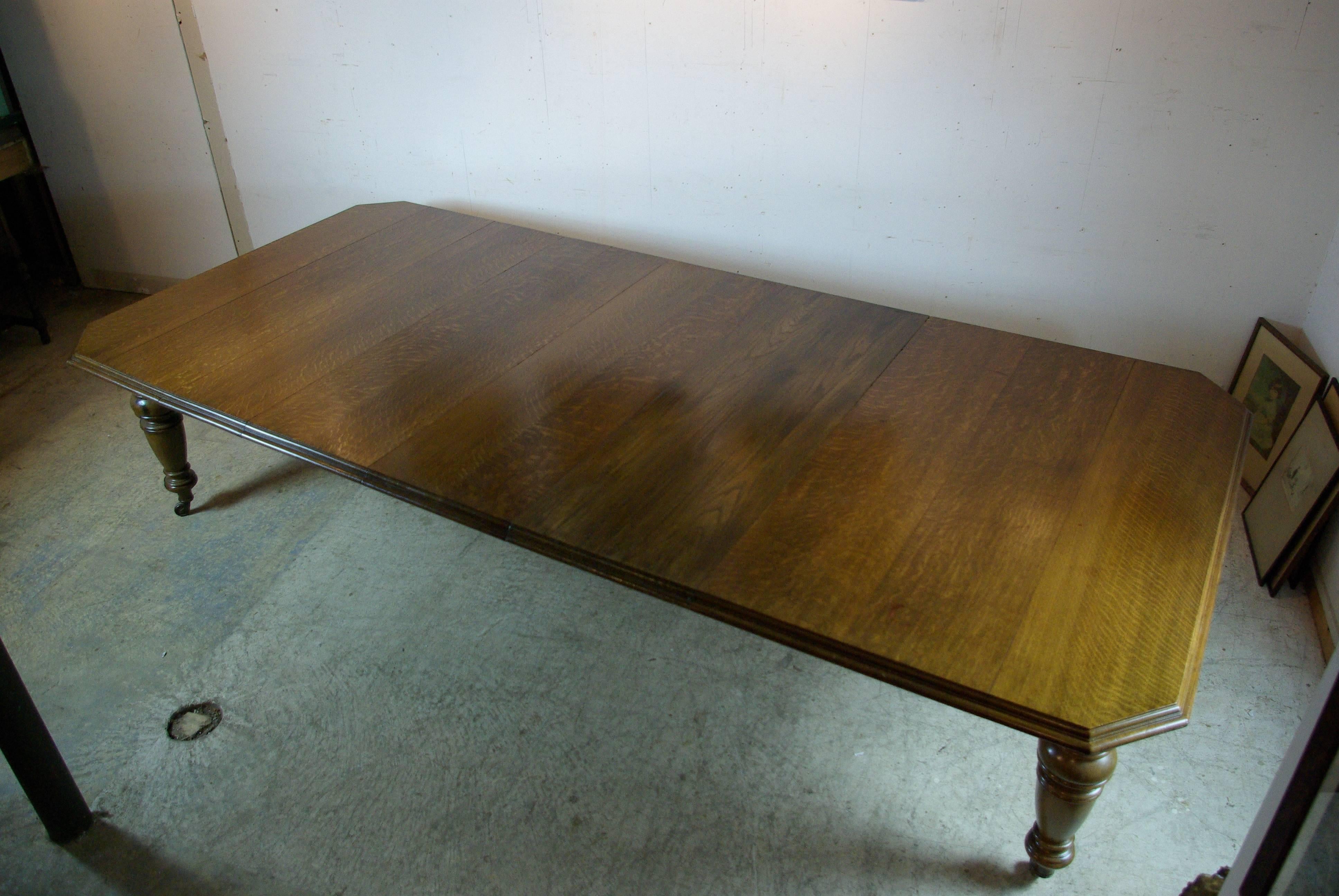 Antique Late Victorian Solid Oak Extended Dining, Conference Table with Leaves 4