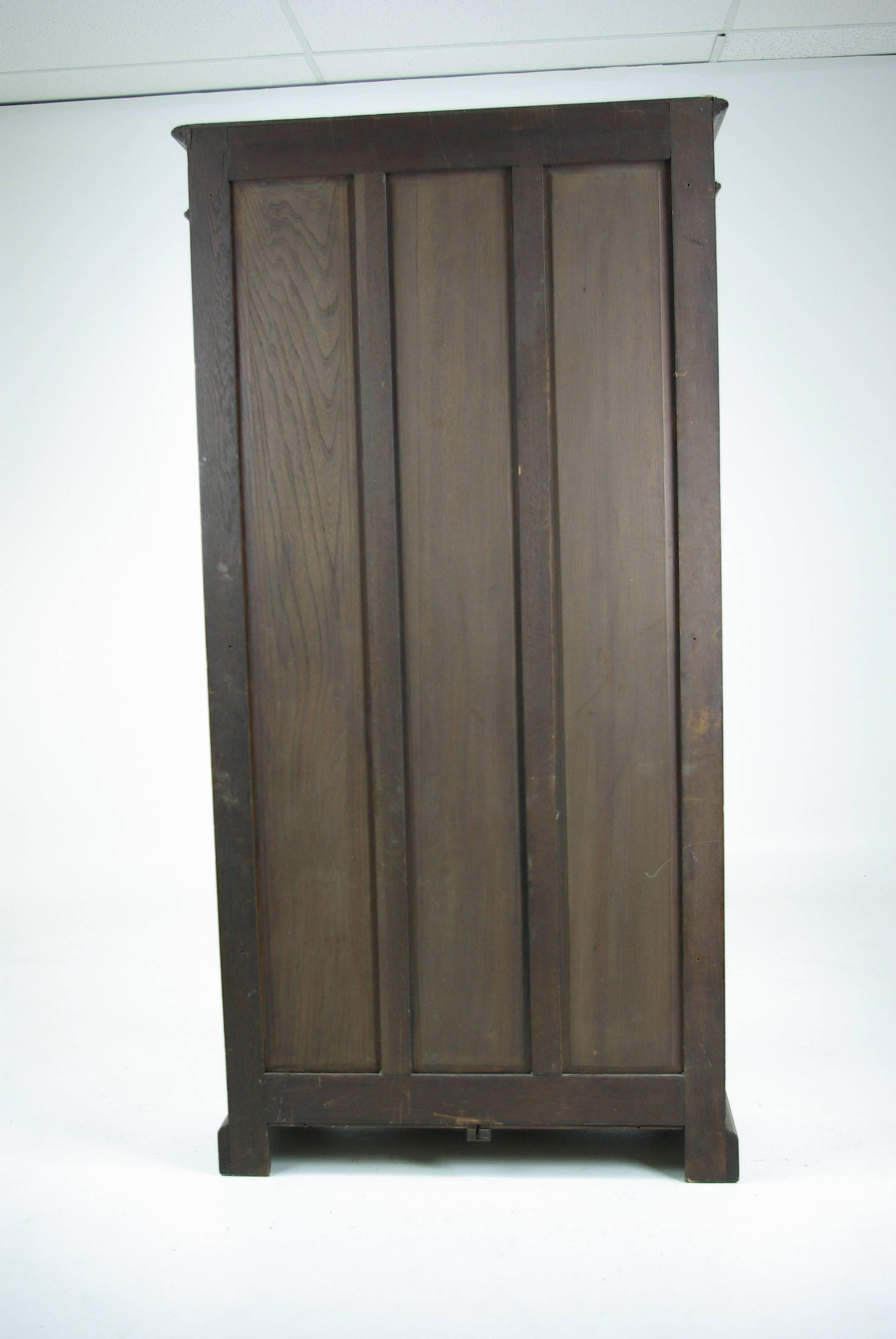 Antique Bookcase, Victorian Bookcase, Carved Oak, Scotland 1880, B452 In Excellent Condition In Vancouver, BC