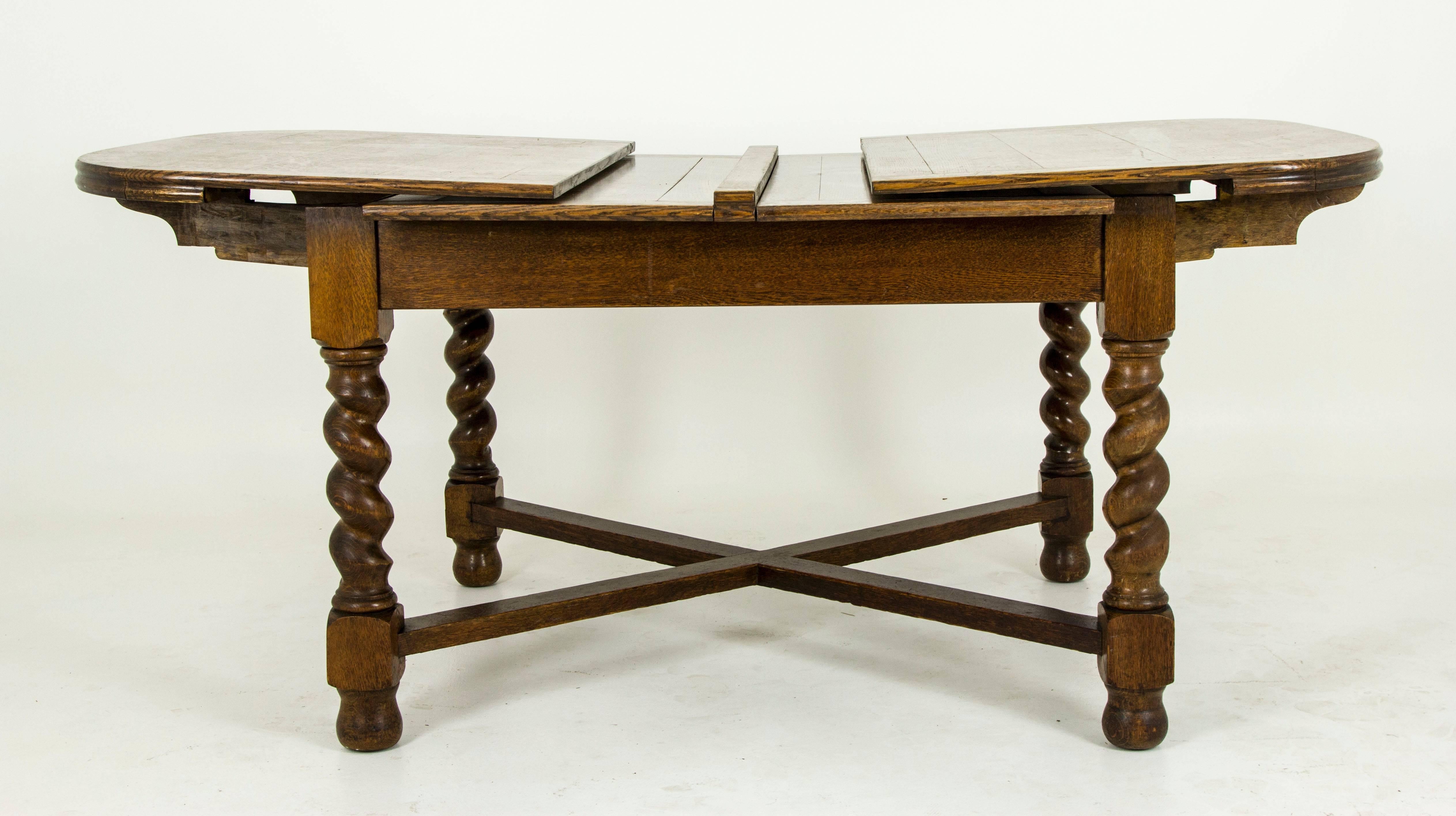 Antique Scottish Tiger Oak Oversized Pull-Out, Draw-Leaf Dining Table In Excellent Condition In Vancouver, BC