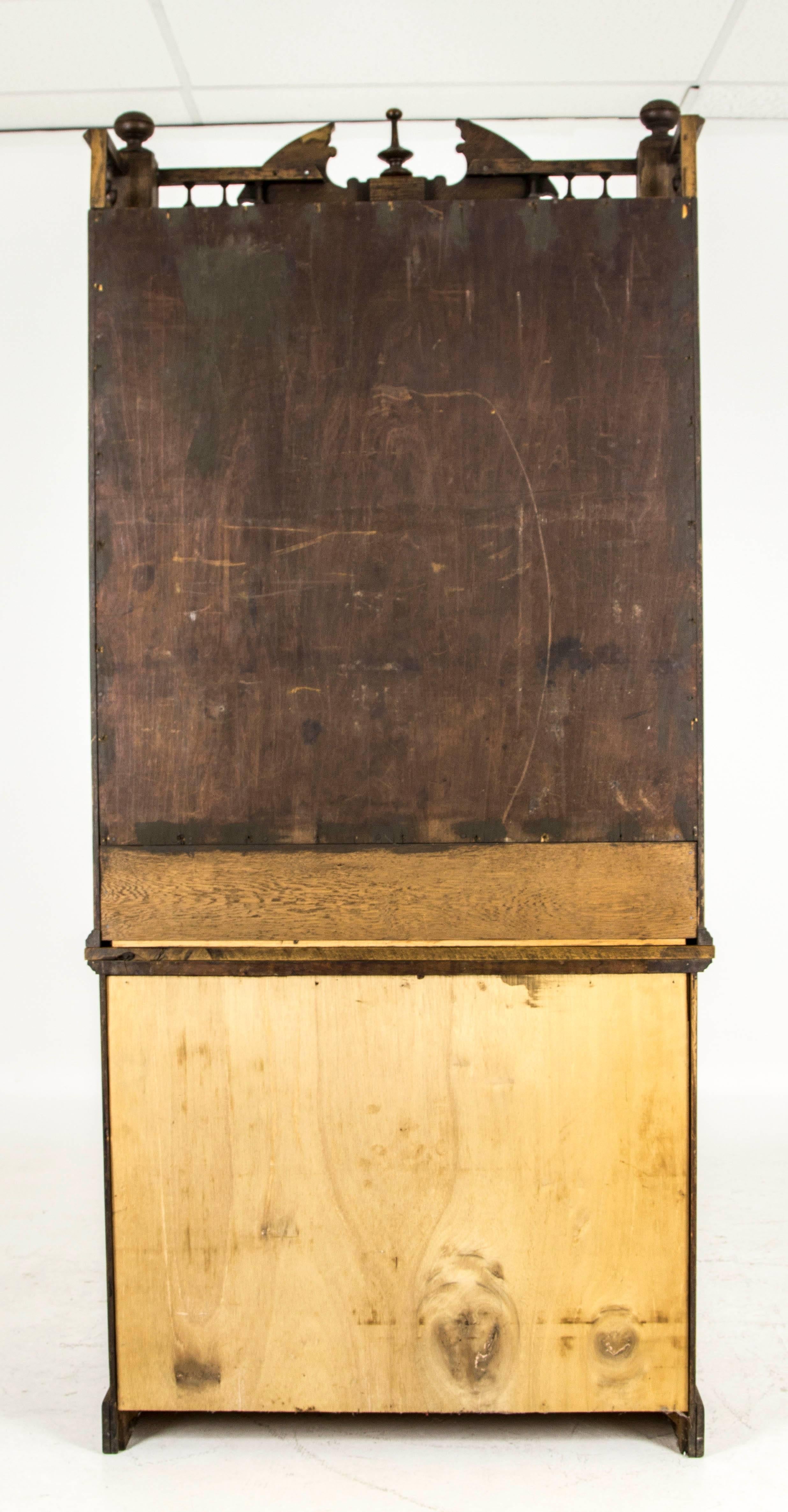 Scottish B623 Antique Tiger Oak Eastlake Hutch, Buffet, Glass Fronted Cabinet