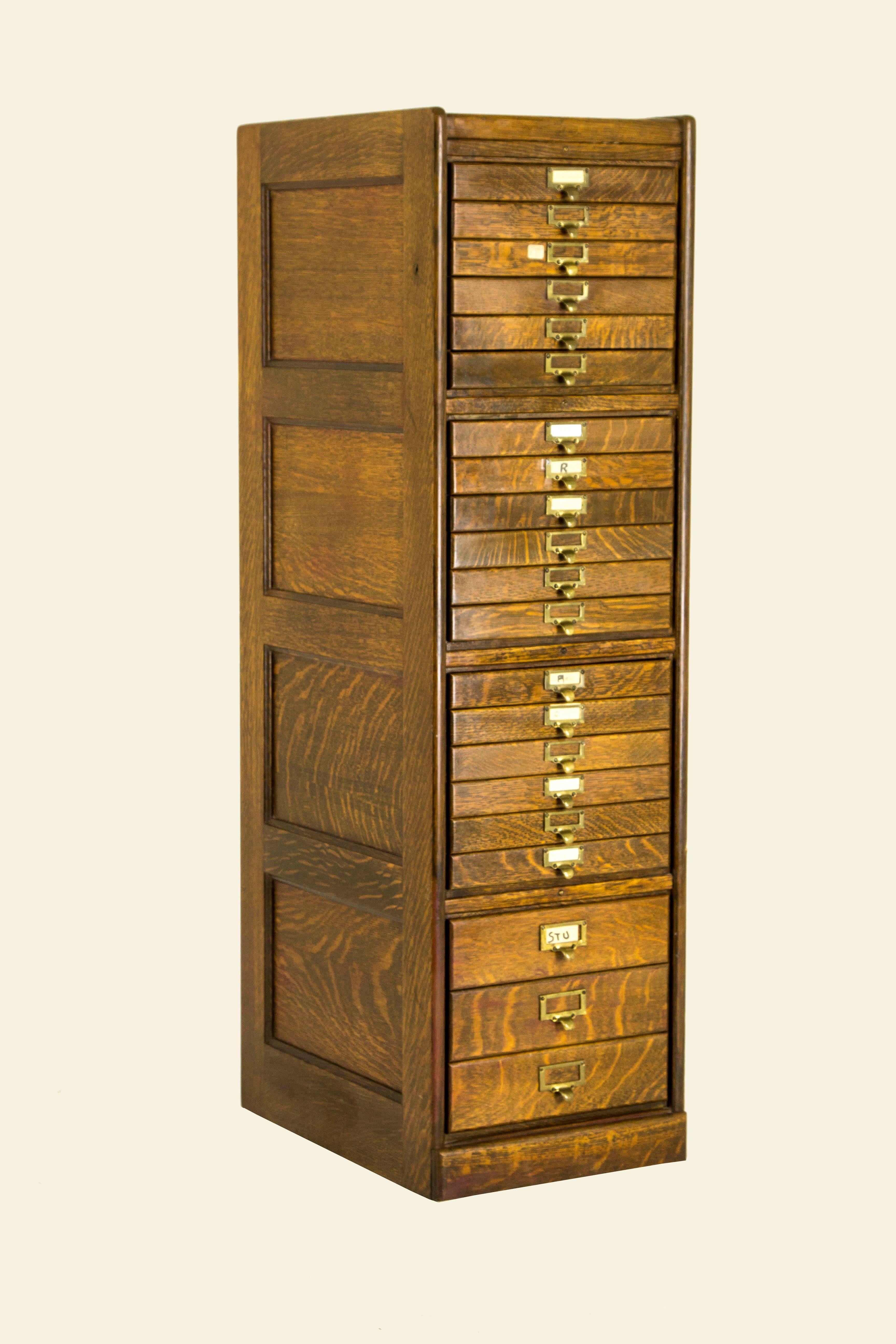 Scottish Antique Quarter Sawn Oak Macey Flat File Cabinet, 21 Drawers, 1920s