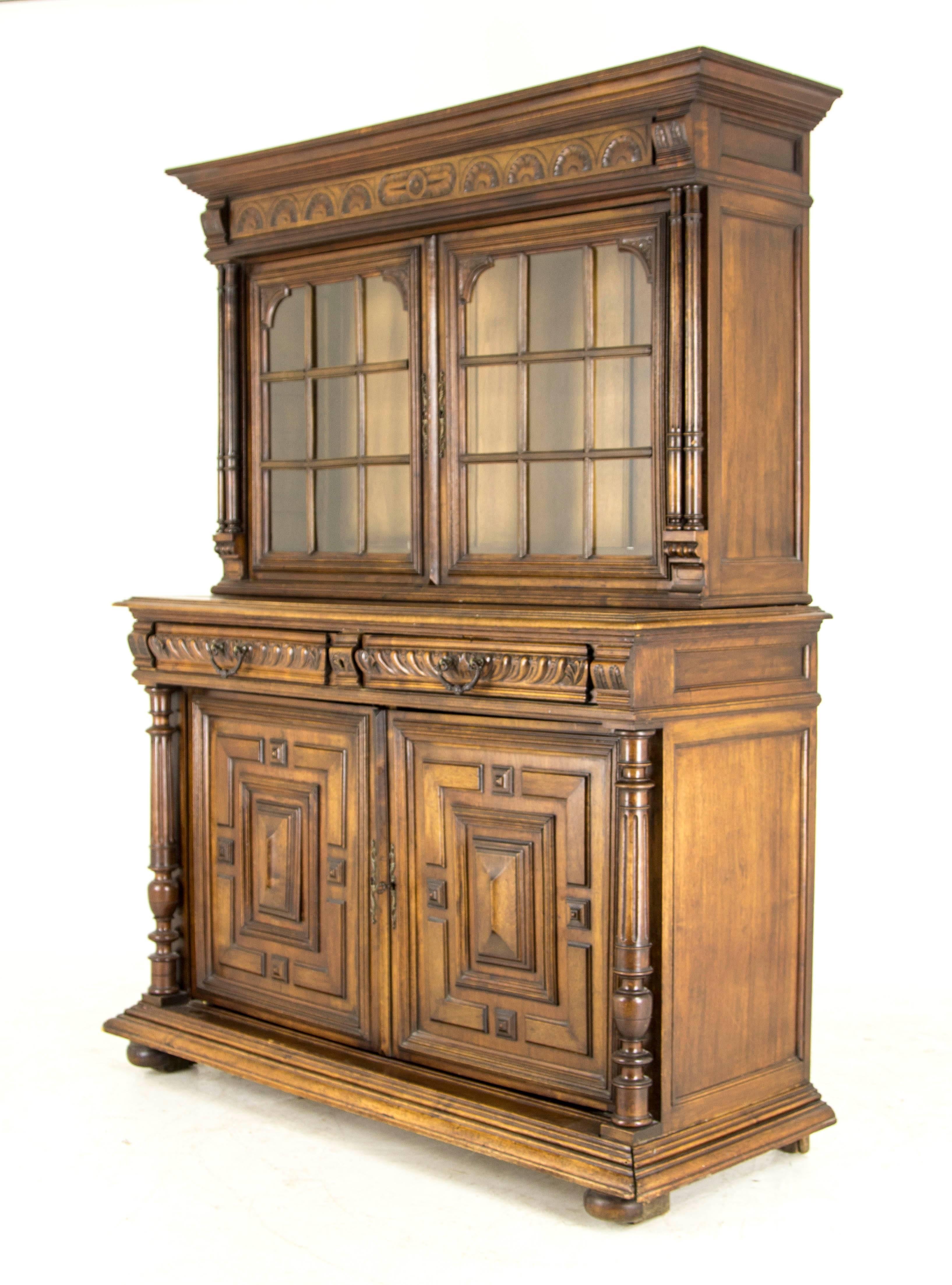 Antique French Hand-Carved Solid Walnut Buffet, Sideboard, Display Cabinet In Good Condition In Vancouver, BC
