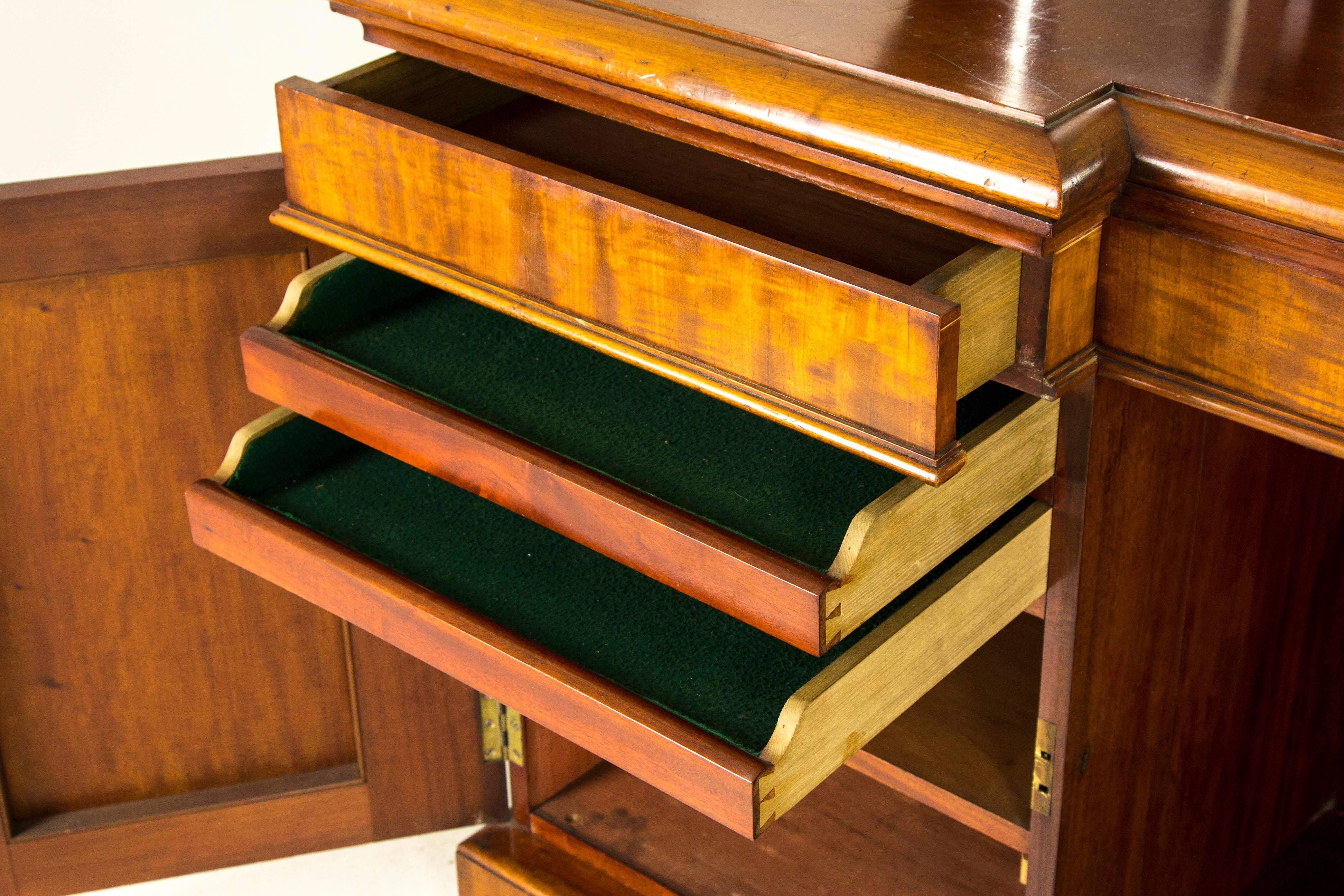 Late 19th Century Antique Walnut Sideboard, Scottish Victorian Buffet, Scotland 1870, B674