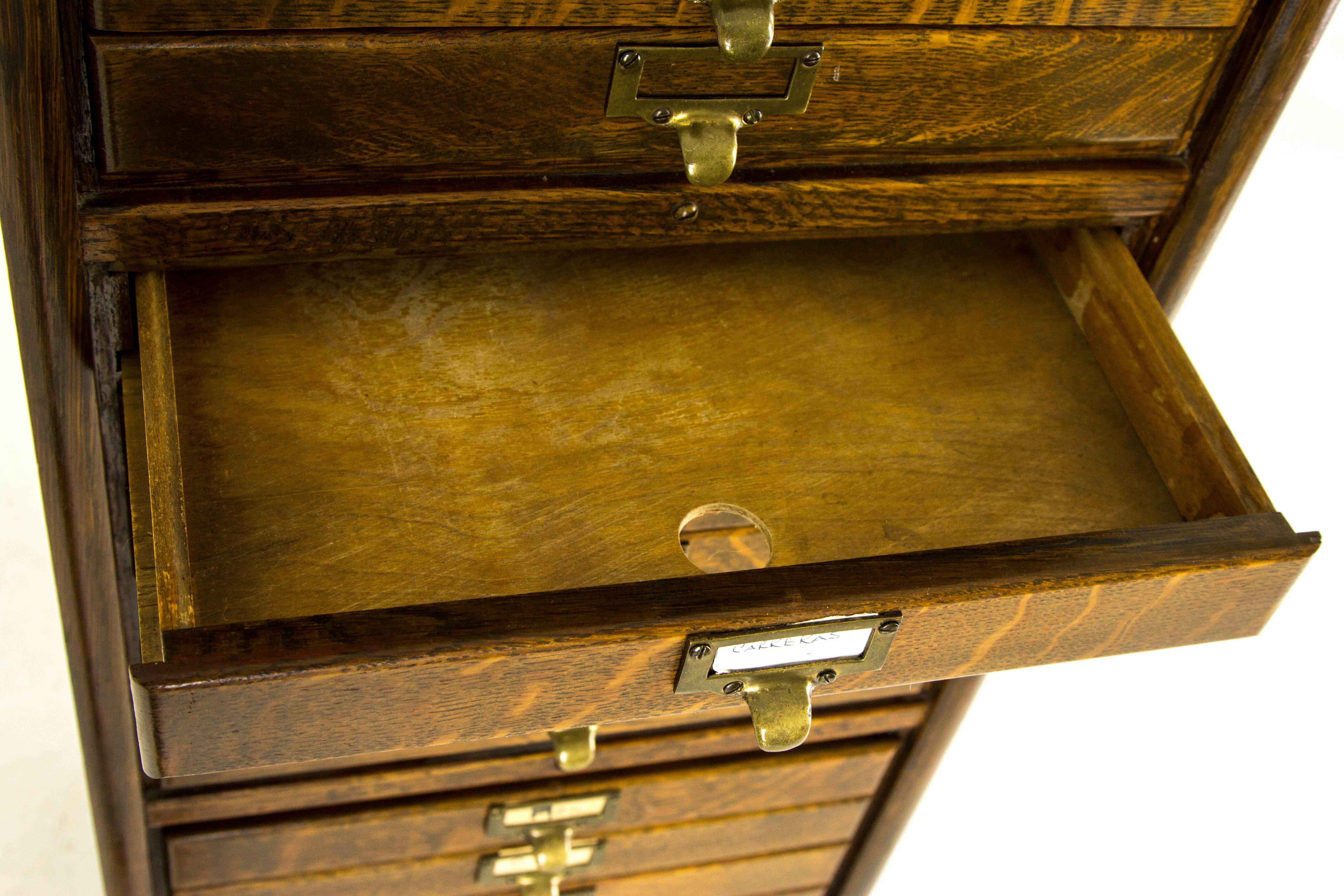 Scottish Antique Quarter Sawn Oak Macey Flat File Cabinet, 21 Drawers, 1920s 