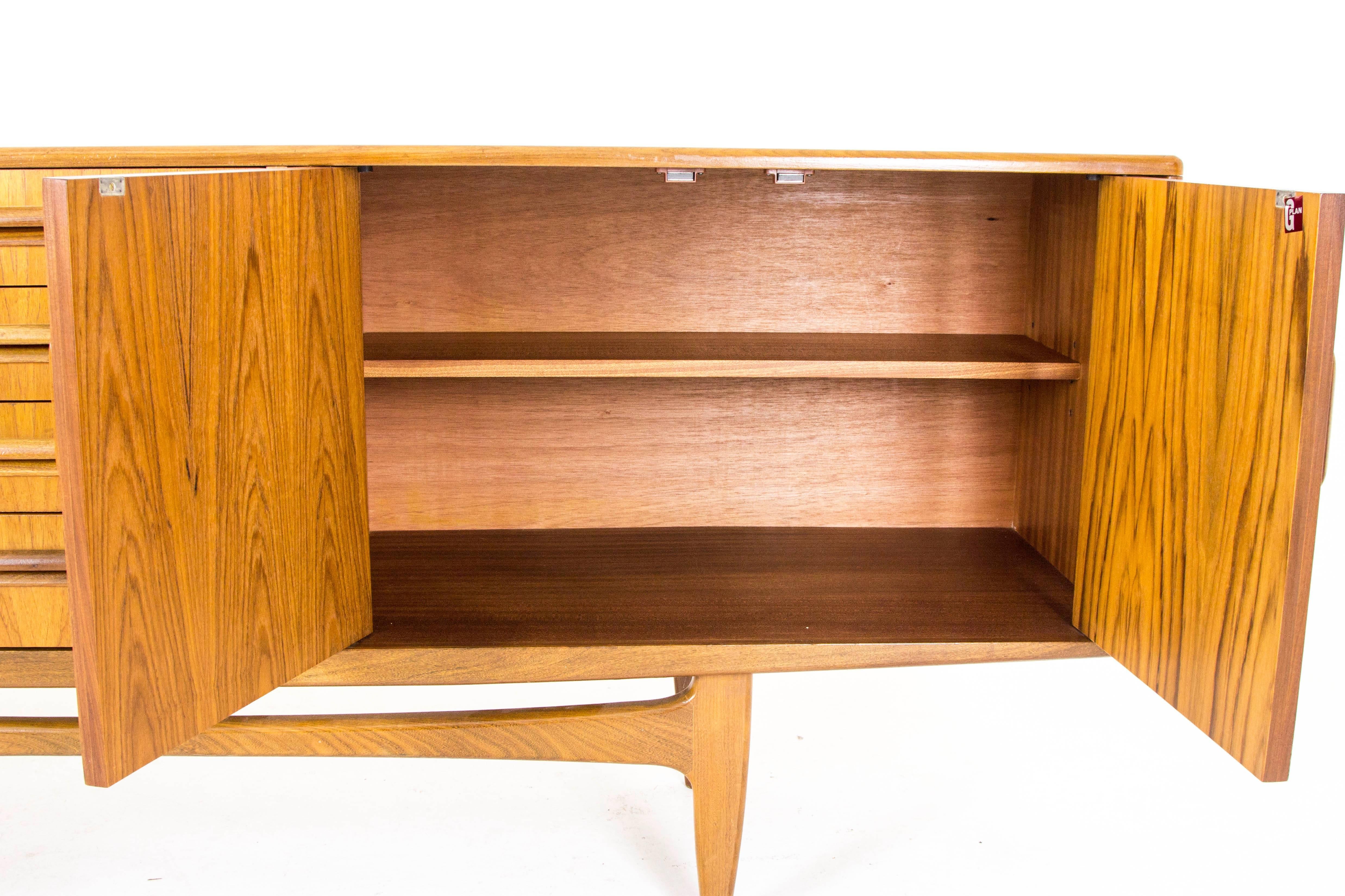 British Mid-Century Modern Teak Sideboard by Victor Wilkens for Gplan, 1960 In Excellent Condition In Vancouver, BC