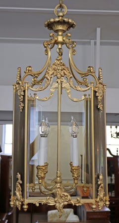 Lanterna in ottone in stile rococò francese con motivo a foglie d'acanto, 28 x 14 x 14