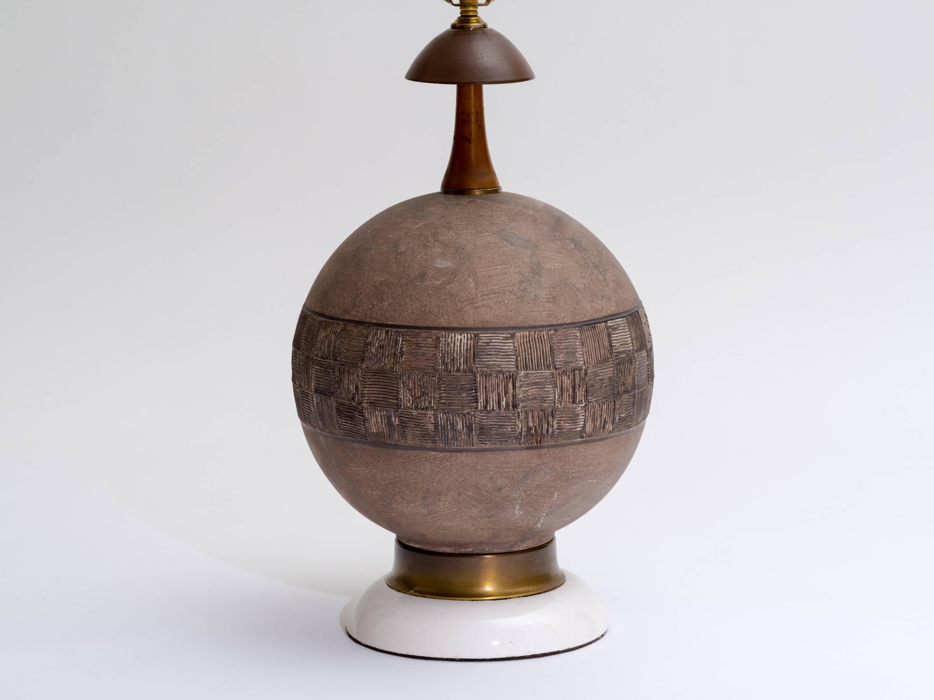 Mid-Century Modern Lampe sphère en céramique italienne Raymor en vente