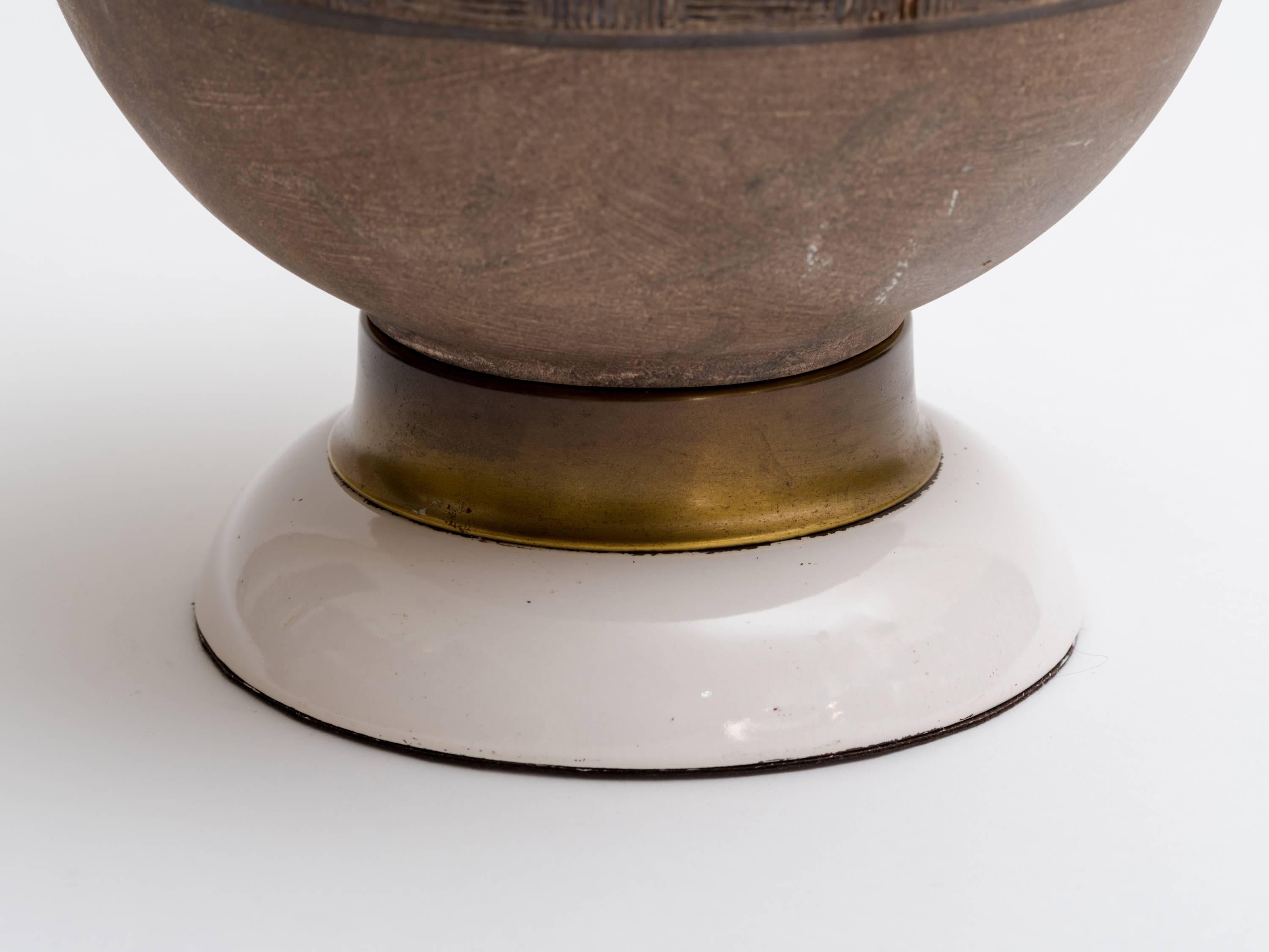 Raymor Italian Ceramic Sphere Lamp In Good Condition For Sale In New York, NY