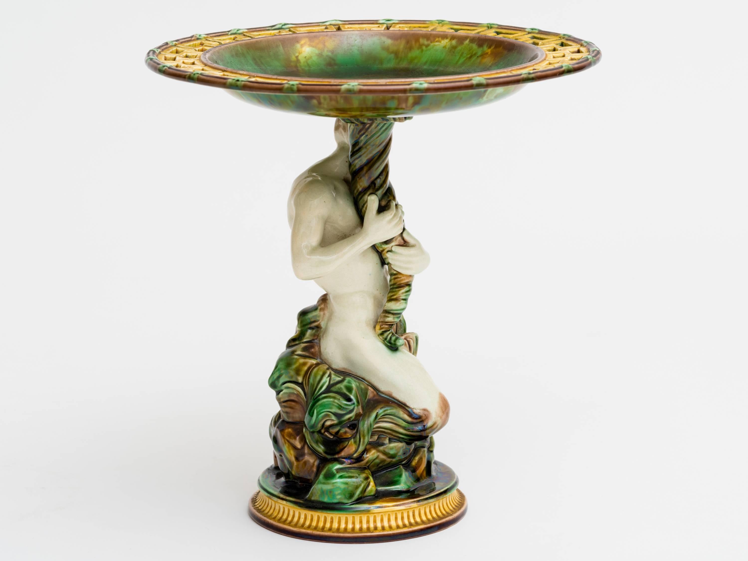 Wedgewood Majolica Triton Plateau In Good Condition For Sale In New York, NY