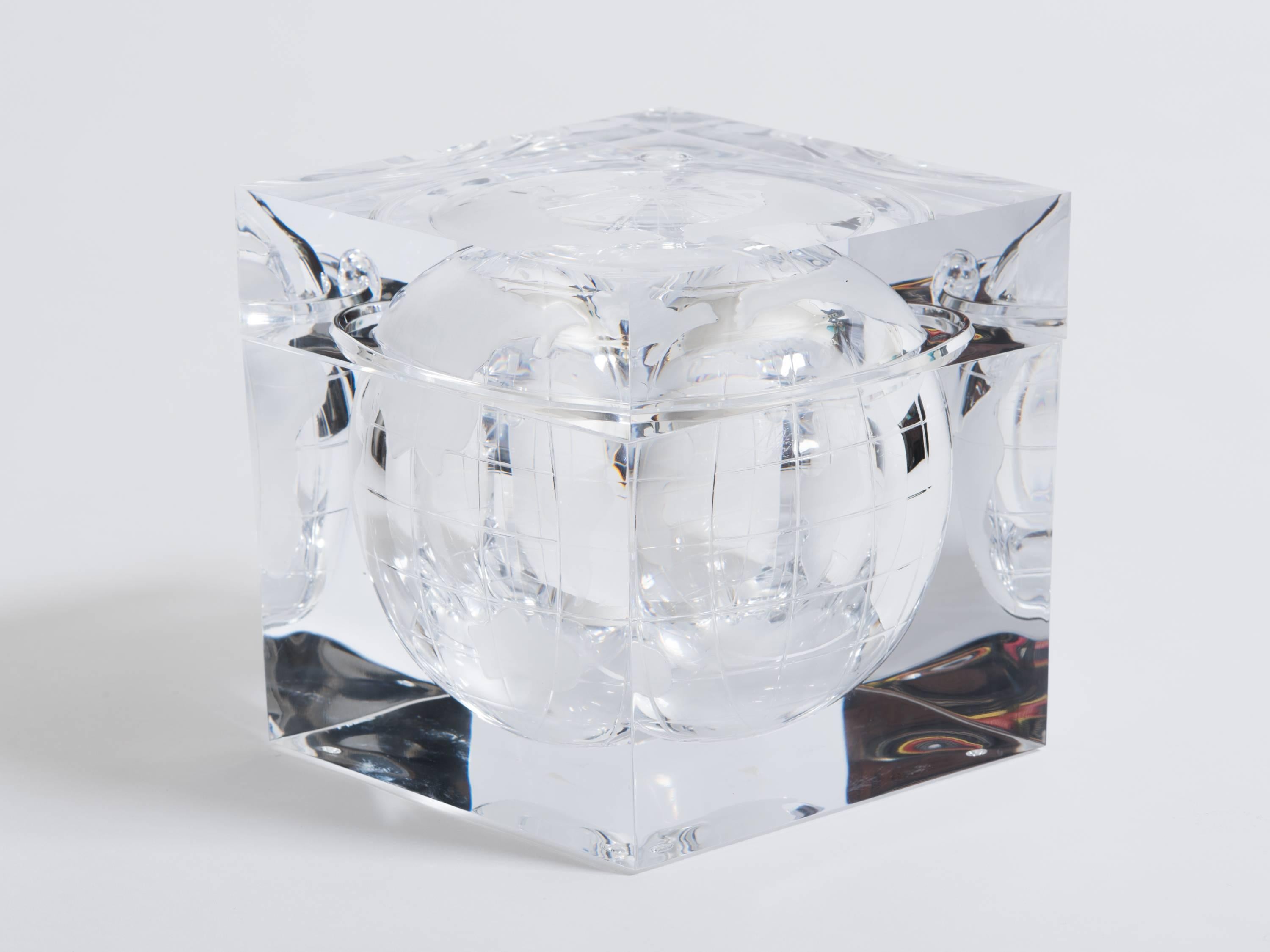 Large1970s Lucite cube ice bucket with globe sphere to fill with ice. Top swivels for easy serving.