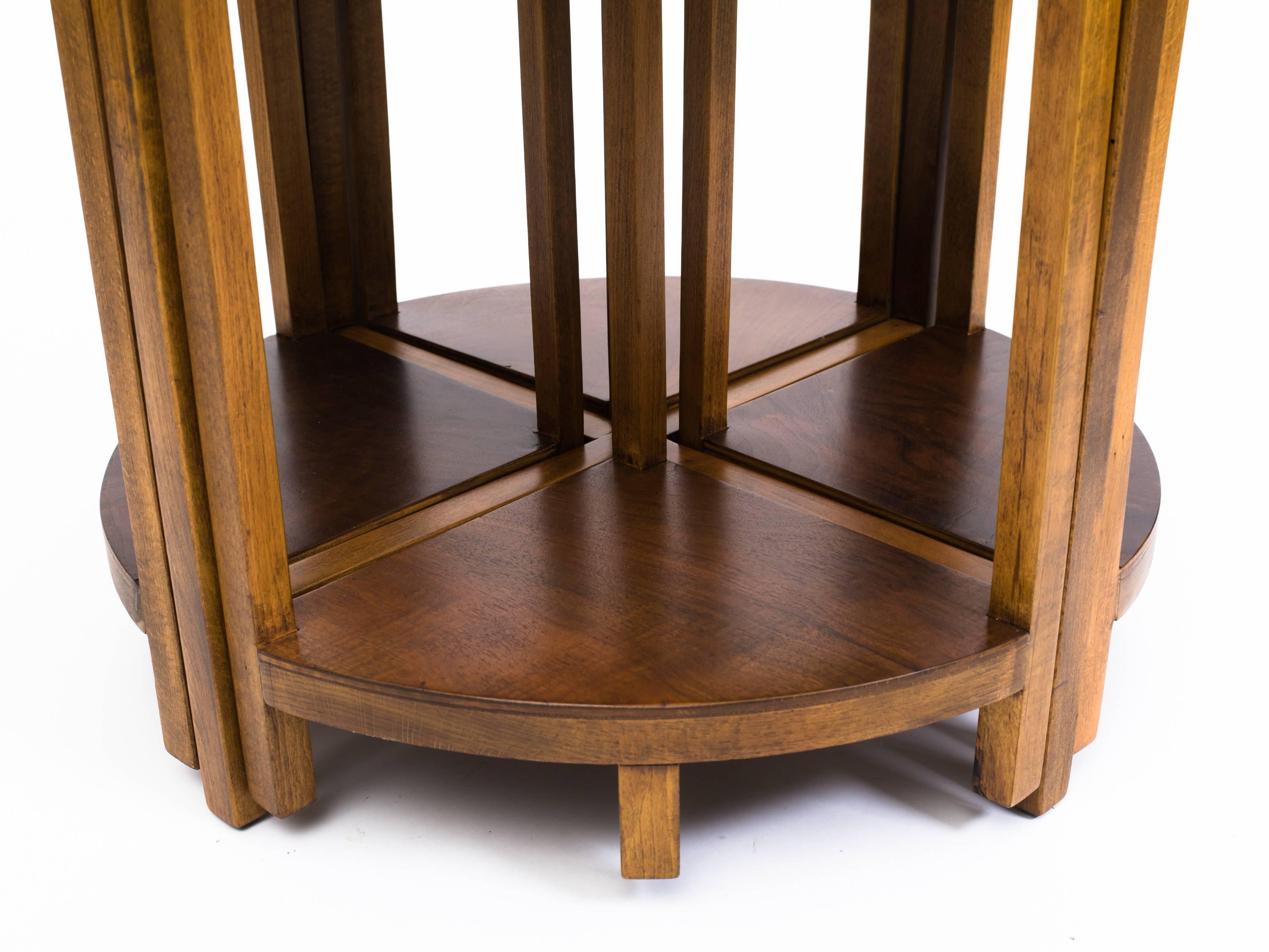 Donald Deskey Style Walnut Nesting Side Tables In Good Condition In New York, NY