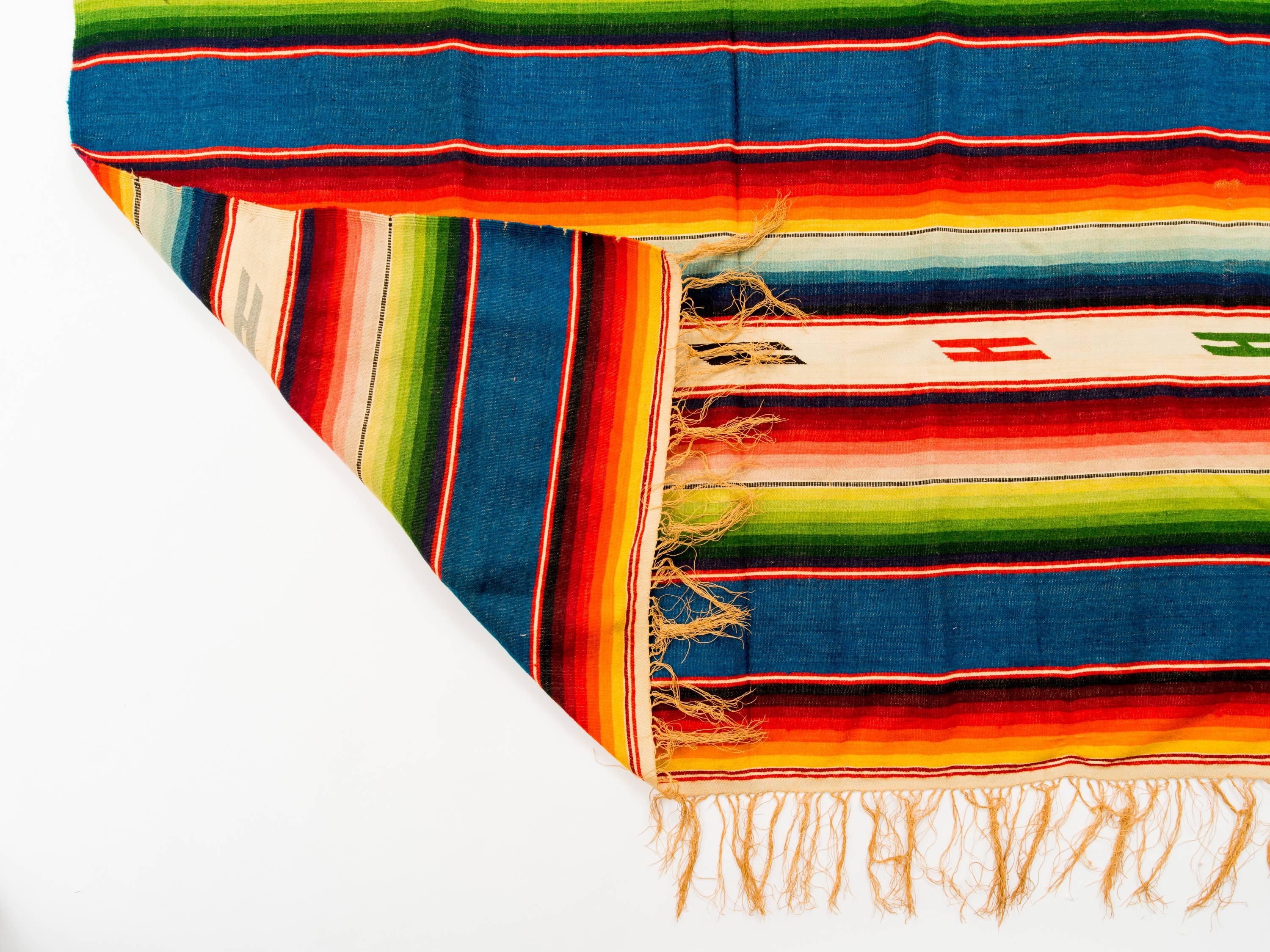1940s Saltiilo Mexican Turquoise Wool Serape Blanket In Good Condition In New York, NY