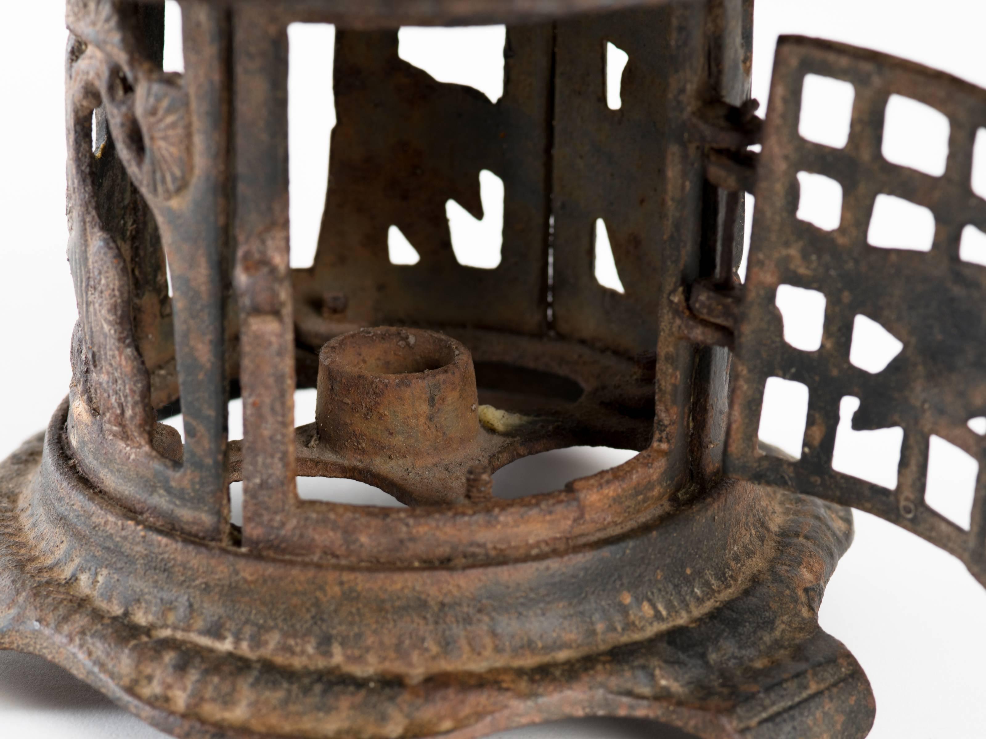 Japonisme Japanese Iron Garden Lantern