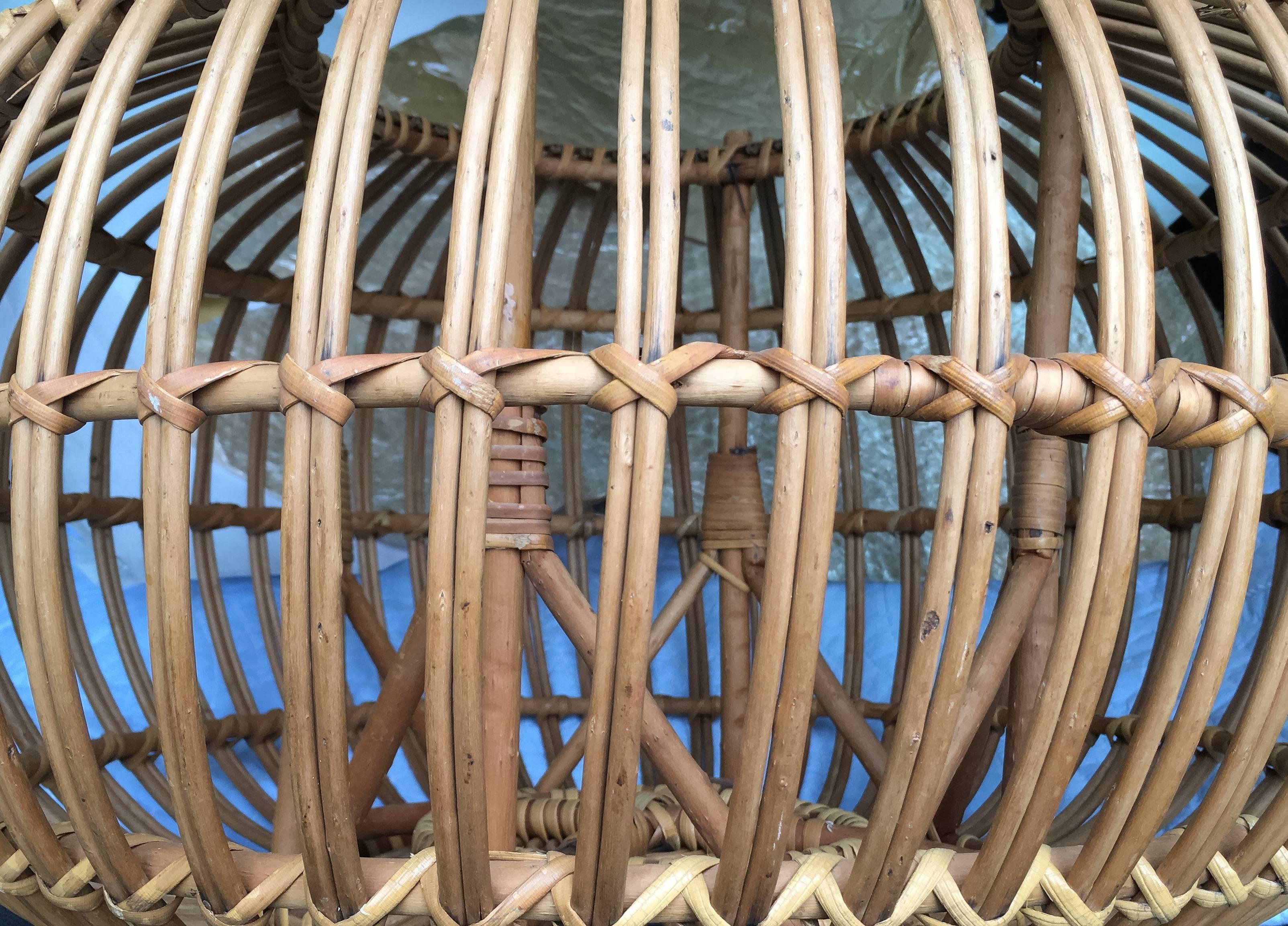Mid-Century Modern Round Rattan Ottoman, Italian, circa 1960 For Sale