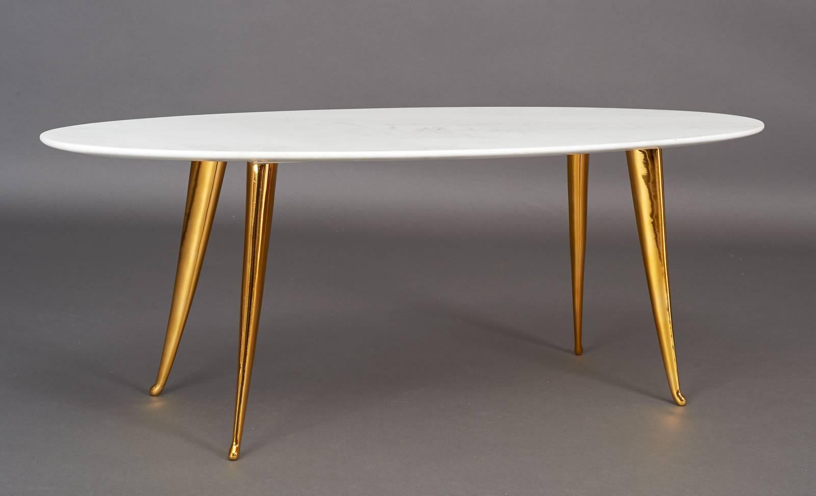 Elegant Oval Marble and Bronze Italy, 1960s Coffee Table In Excellent Condition In New York, NY