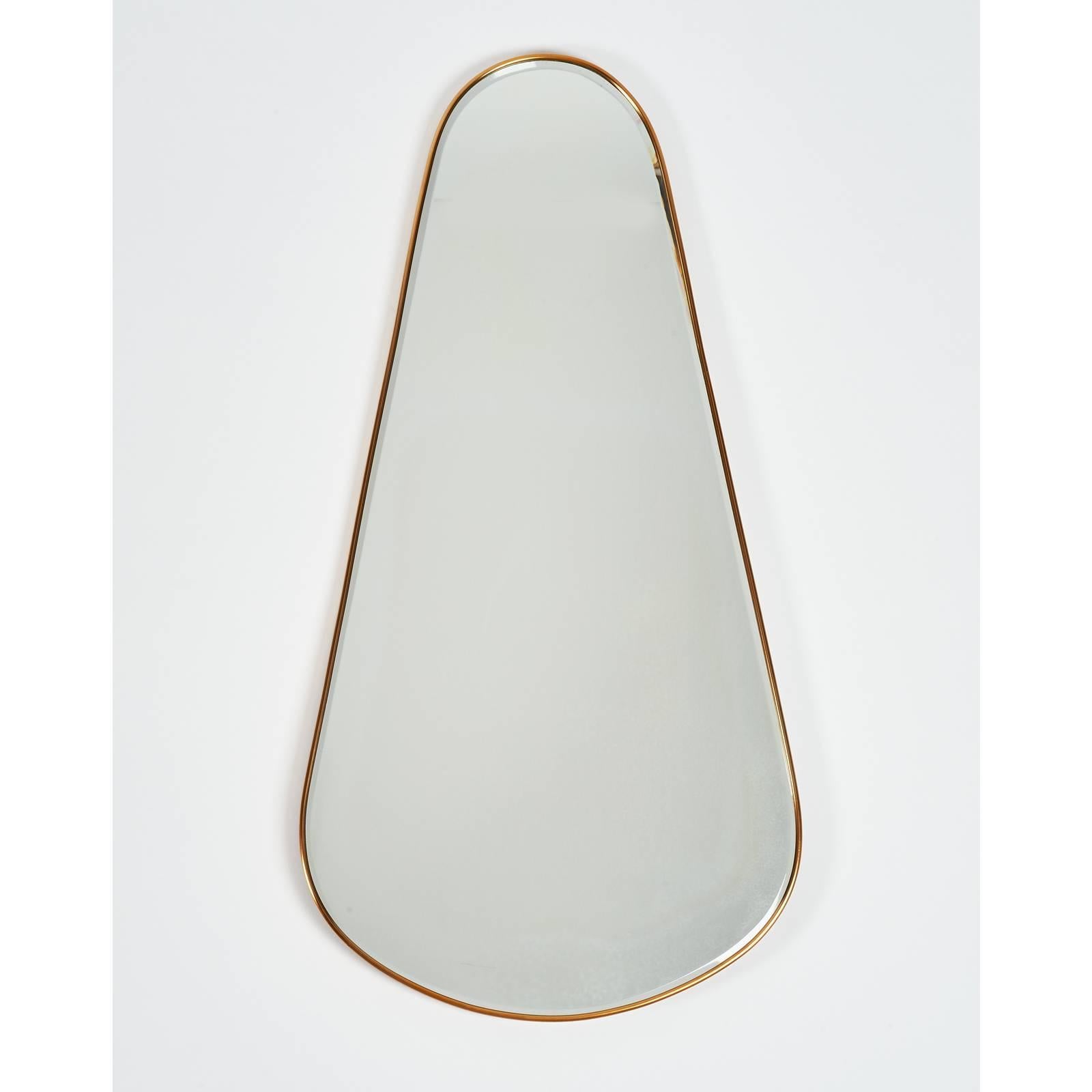 Tear-Drop Brass Mirror, Italy, 1950s In Good Condition In New York, NY